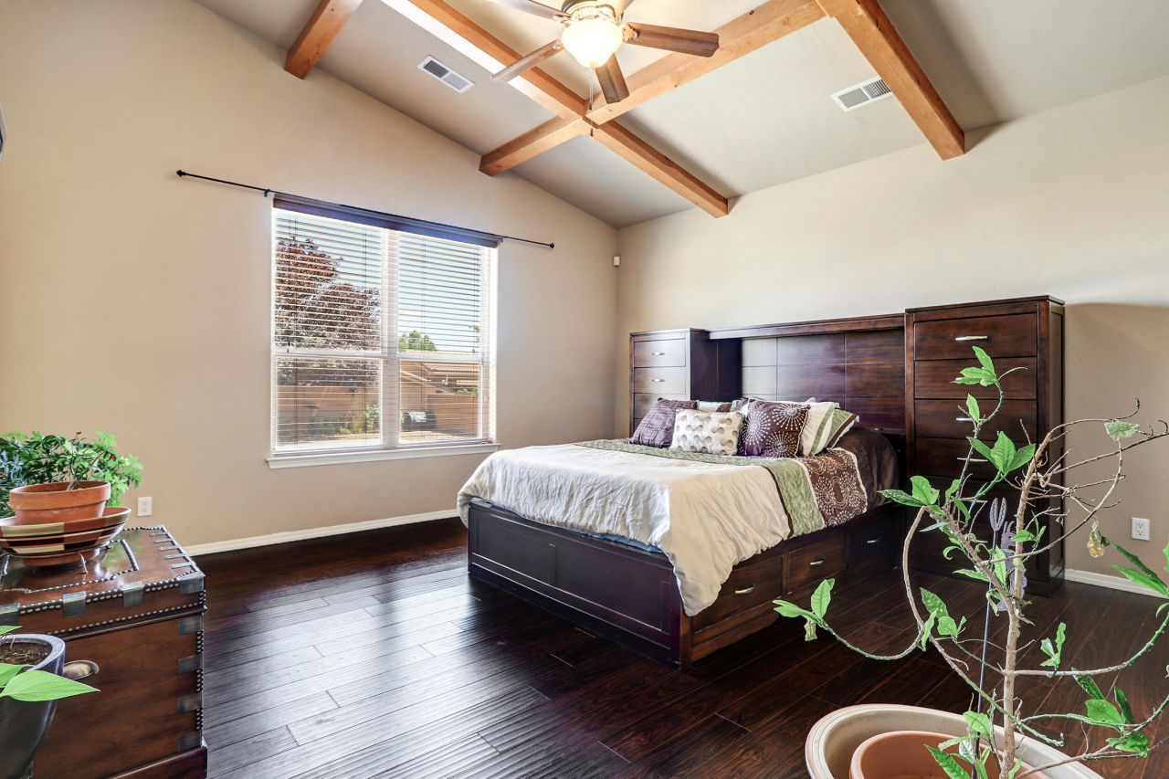 Rio Rancho, New Mexico, 87124, United States, 4 Bedrooms Bedrooms, ,3 BathroomsBathrooms,Residential,For Sale,1956048