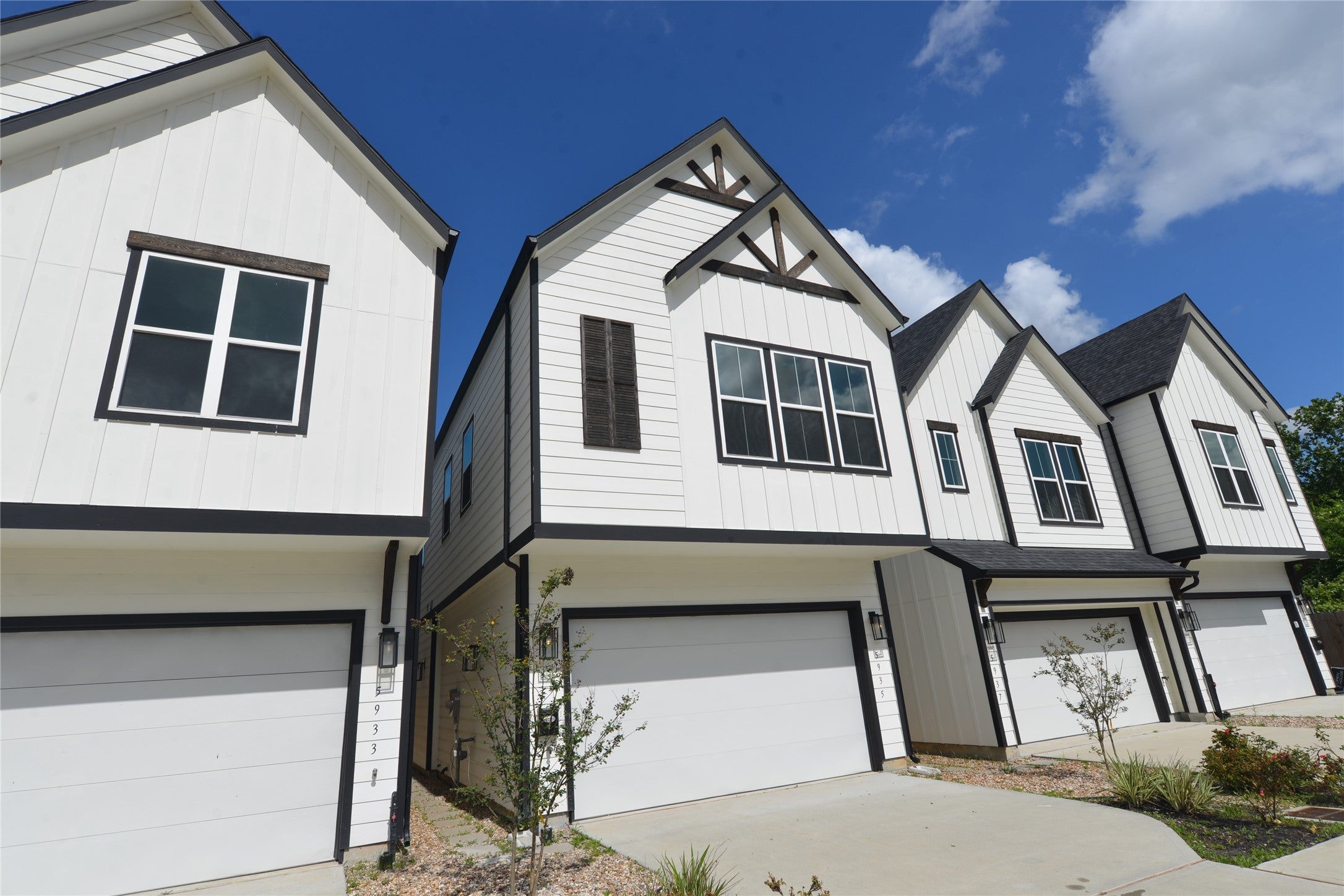 Cebra St, Houston, TX 77091 #1