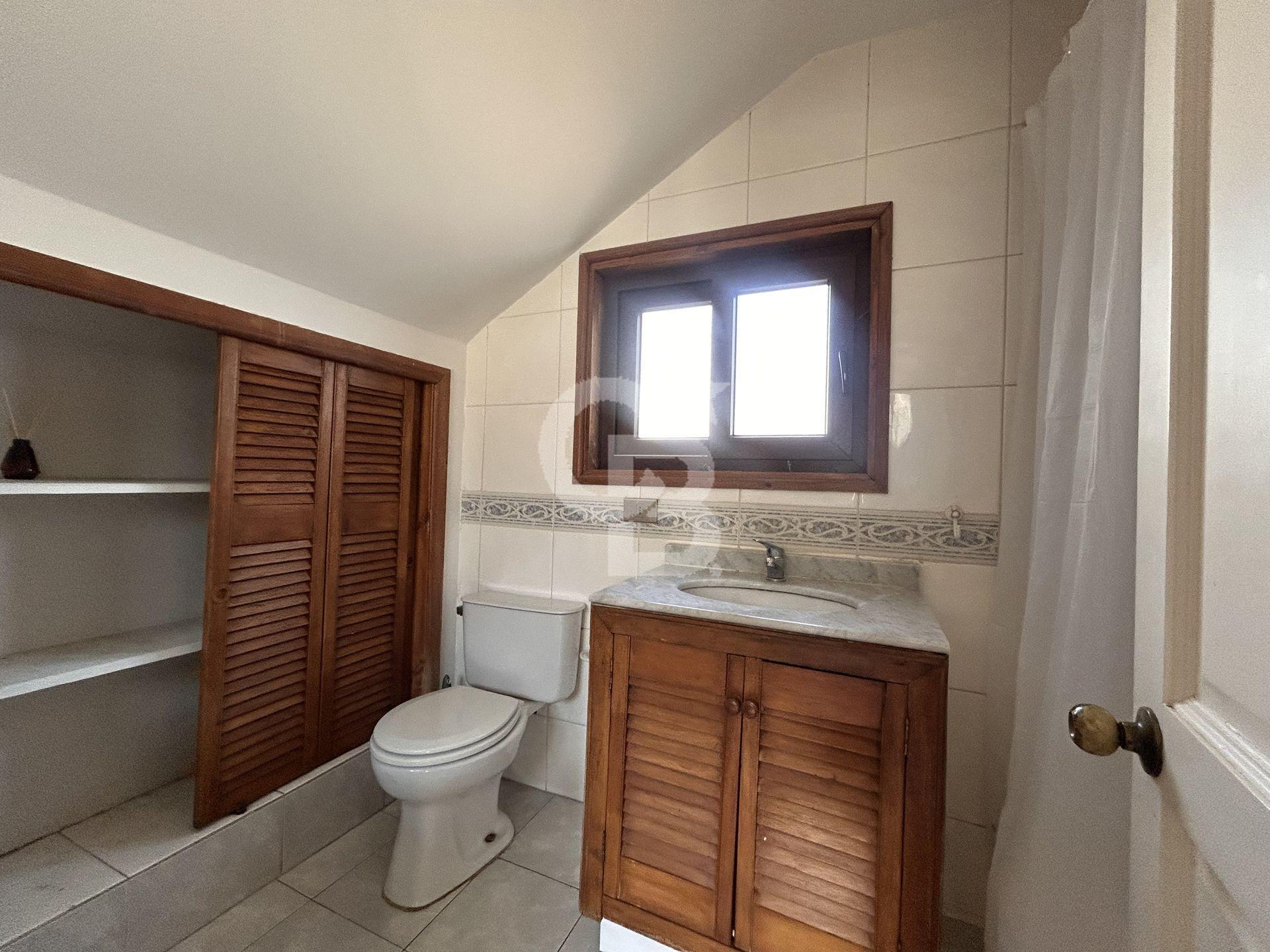 Chiguayante, Chile, 5 Bedrooms Bedrooms, ,6 BathroomsBathrooms,Residential,For Sale,1971587