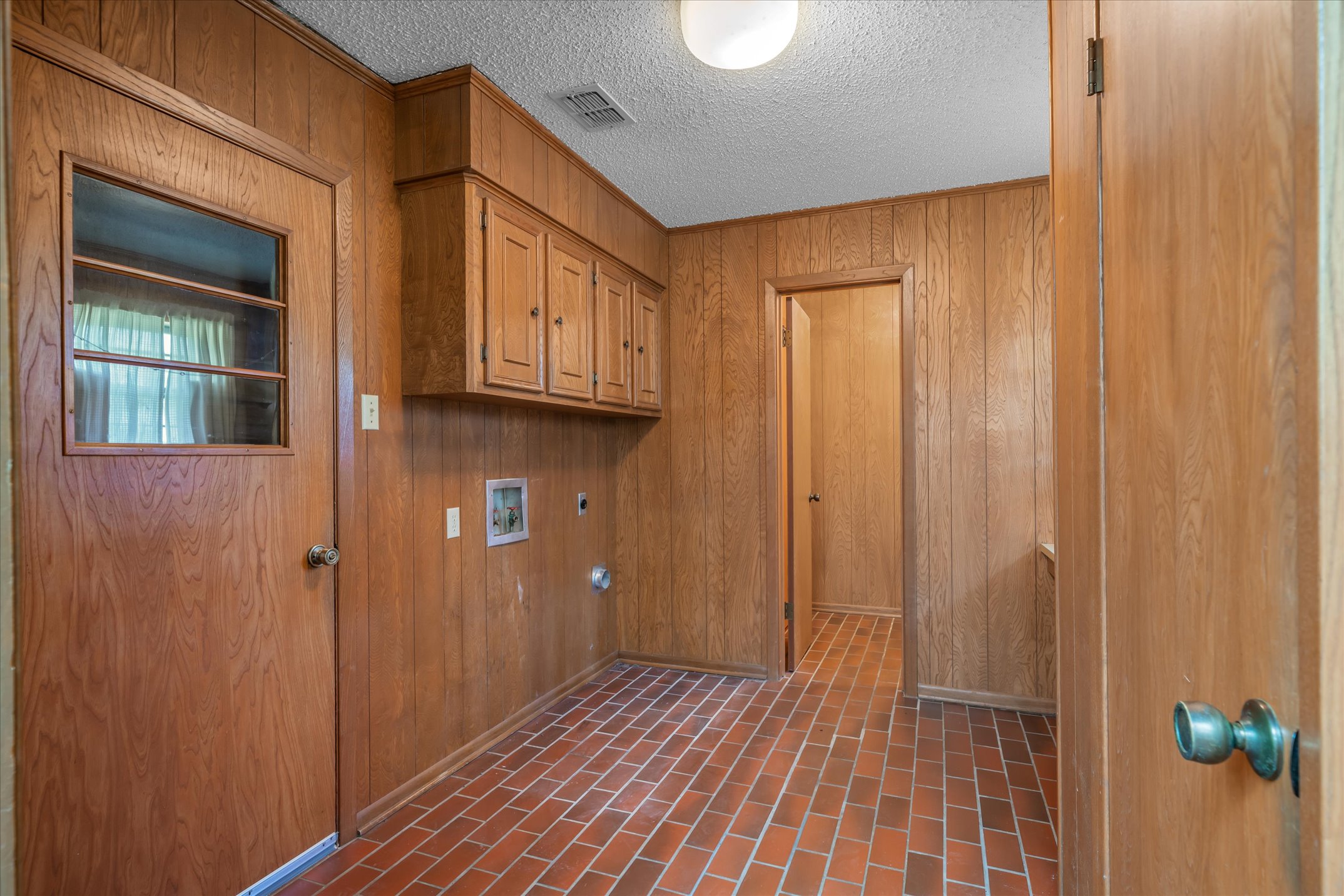 Wills Point, Texas, 75169, United States, 3 Bedrooms Bedrooms, ,3 BathroomsBathrooms,Residential,For Sale,1978262