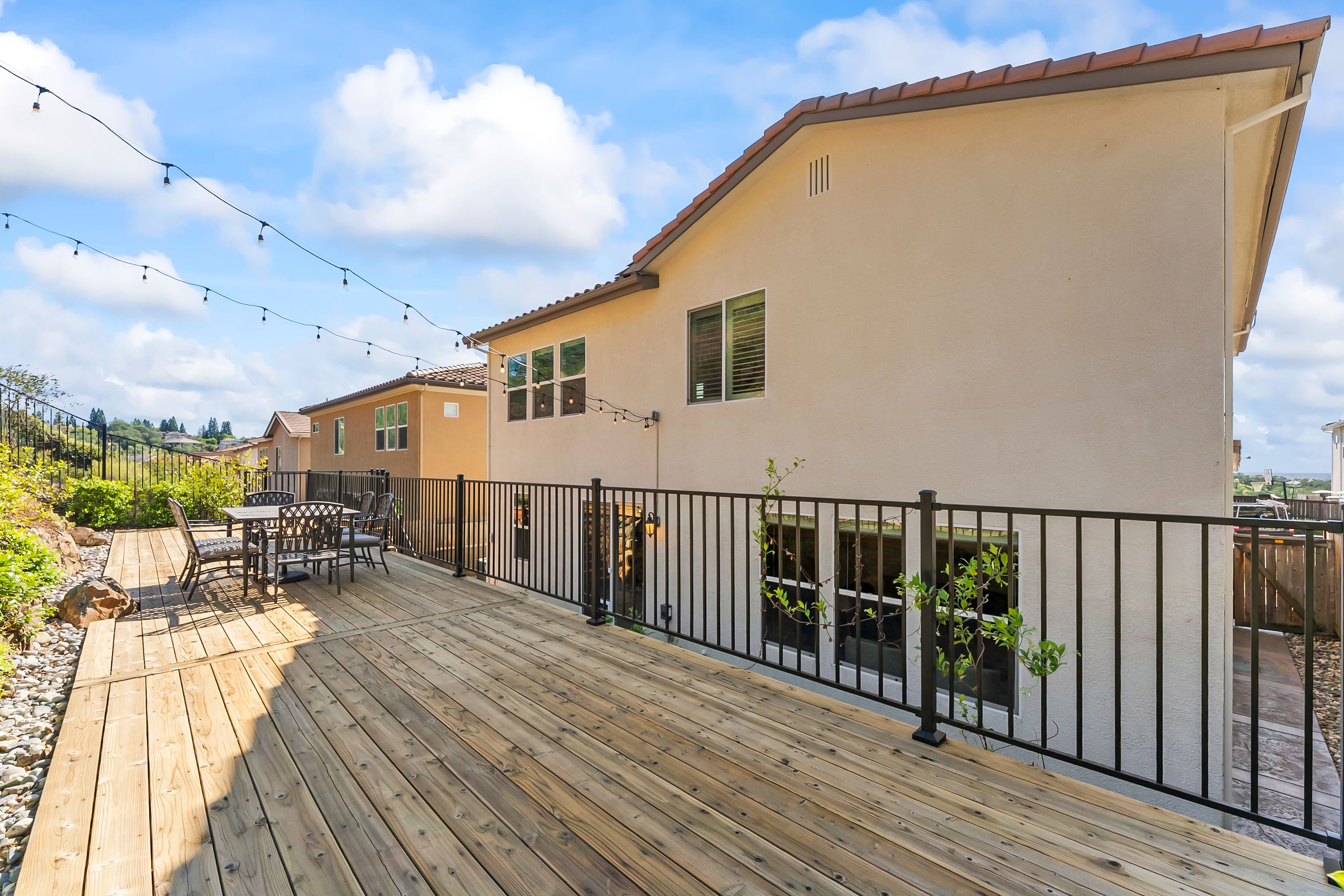  Thoughtful Design Meets Unbeatable El Dorado Hills Location - 物件實景