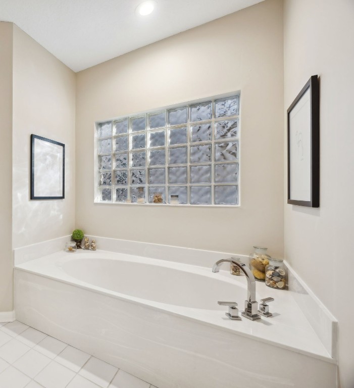 Fernandina Beach, Florida, 32034, United States, 4 Bedrooms Bedrooms, ,3 BathroomsBathrooms,Residential,For Sale,1989869