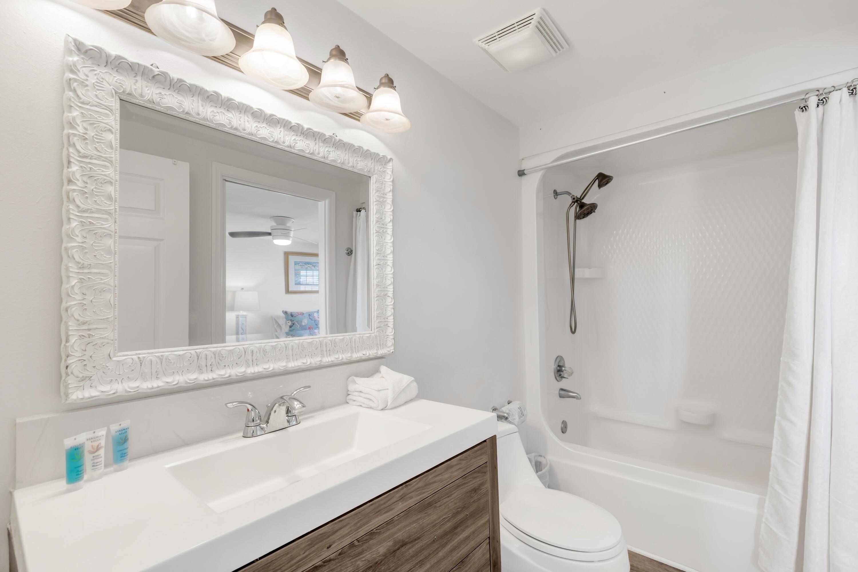 Destin, Florida, 32541, United States, 6 Bedrooms Bedrooms, ,6 BathroomsBathrooms,Residential,For Sale,1996385