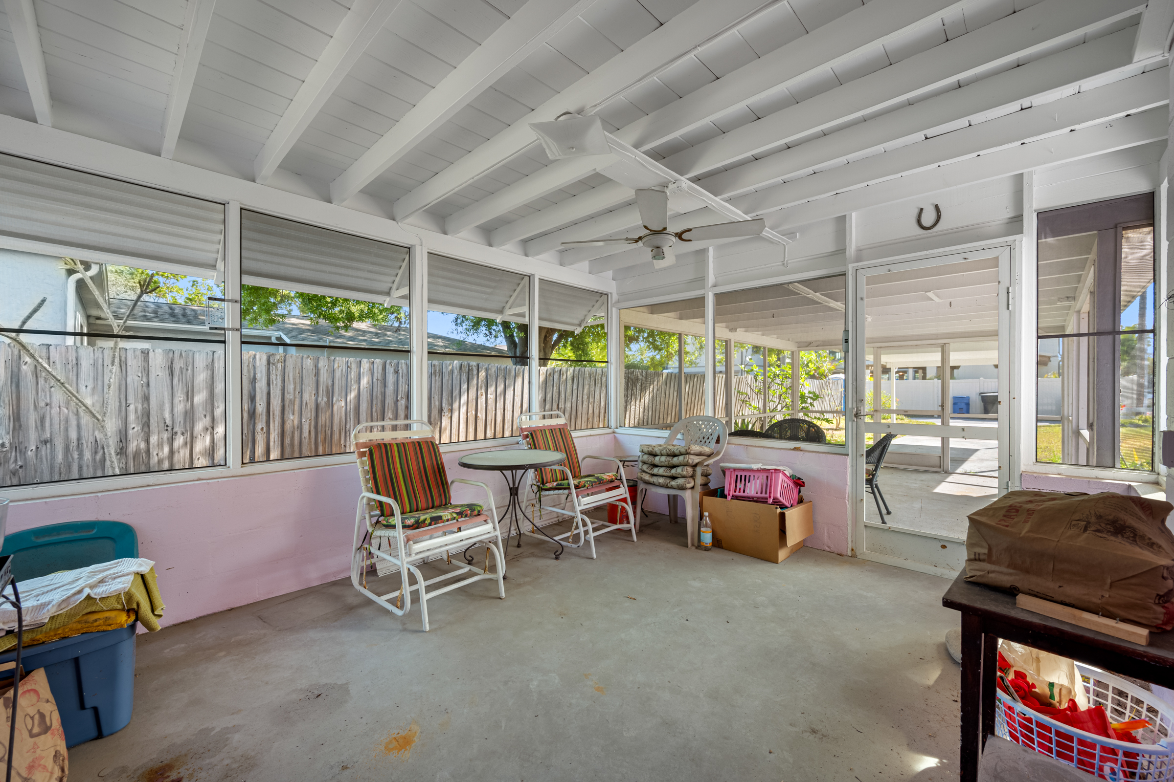 St Petersburg, Florida, 33701, United States, 2 Bedrooms Bedrooms, ,1 BathroomBathrooms,Residential,For Sale,1862109