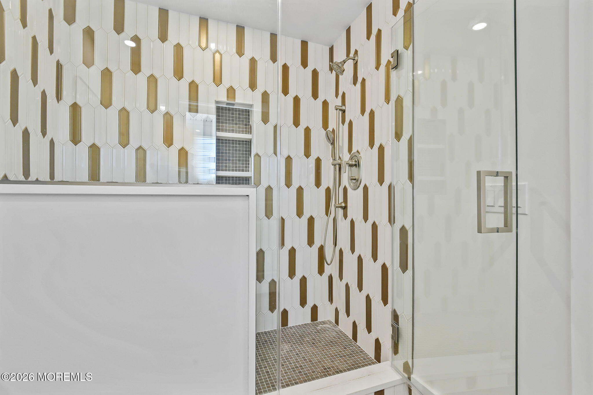 Point Pleasant, New Jersey, 08742, United States, 6 Bedrooms Bedrooms, ,5 BathroomsBathrooms,Residential,For Sale,2048997