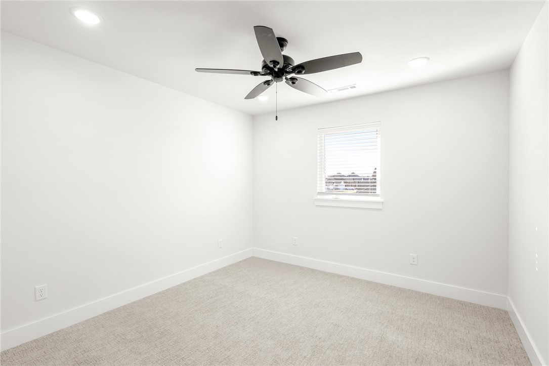 Centerton, Arkansas, 72719, United States, 4 Bedrooms Bedrooms, ,4 BathroomsBathrooms,Residential,For Sale,1991183