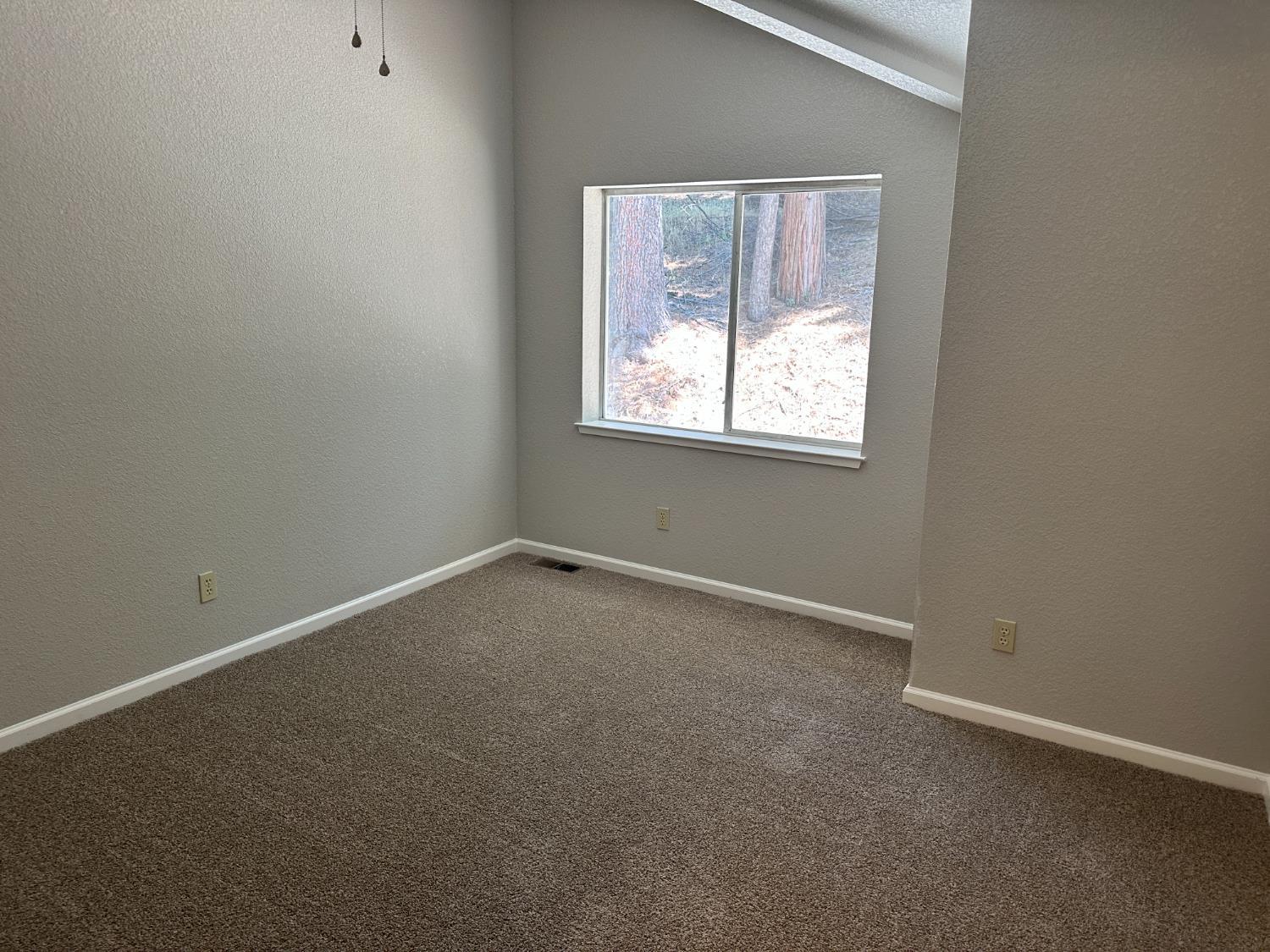 Pollock Pines, California, 95726, United States, 3 Bedrooms Bedrooms, ,3 BathroomsBathrooms,Residential,For Sale,1976360