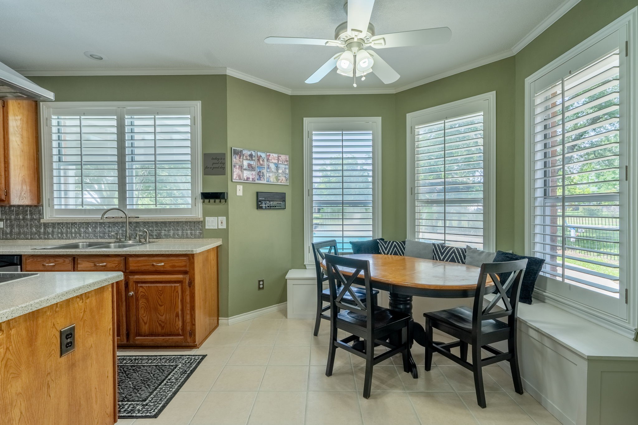 Heath, Texas, 75032, United States, 4 Bedrooms Bedrooms, ,3 BathroomsBathrooms,Residential,For Sale,1817518