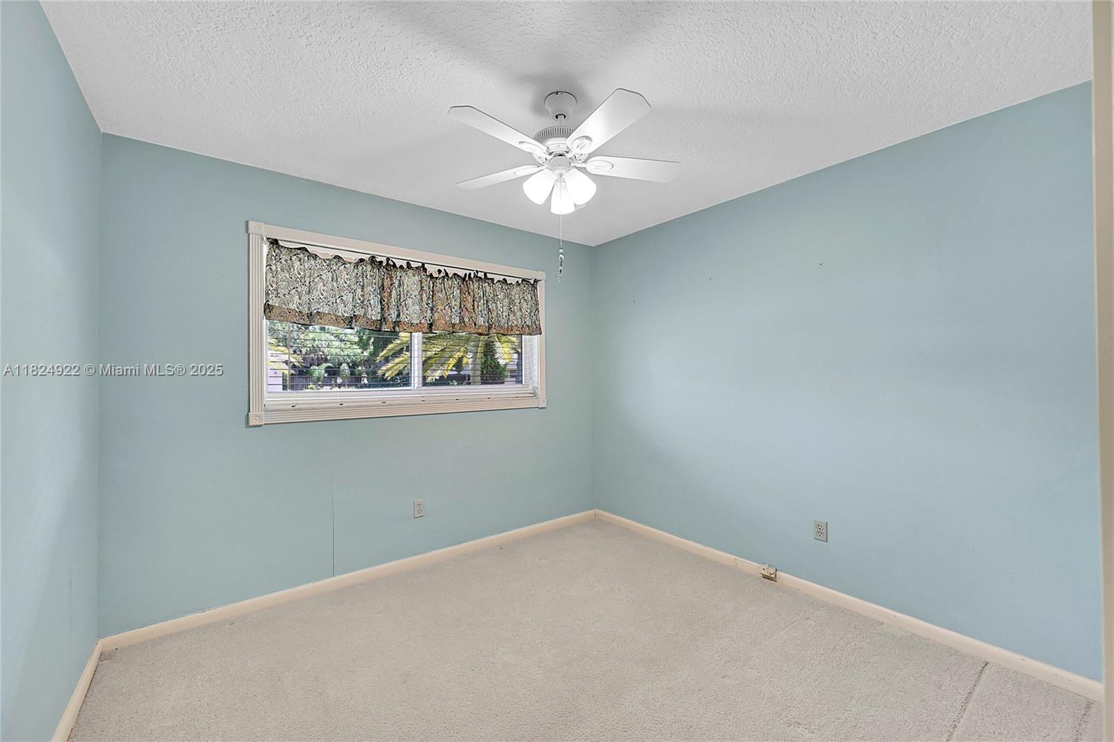 Coral Springs, Florida, 33065, United States, 4 Bedrooms Bedrooms, ,2 BathroomsBathrooms,Residential,For Sale,1866379