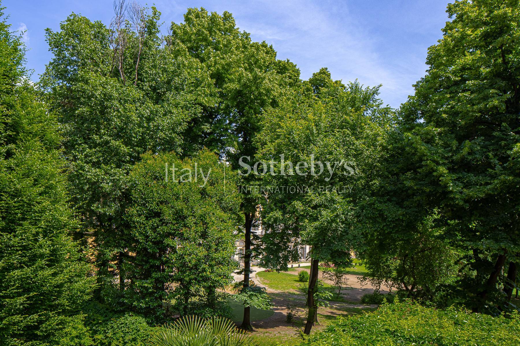  Independent property surrounded by greenery in the center of Milan - 物件實景