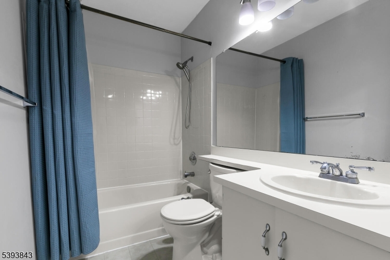 Bernards Twp., New Jersey, 07920, United States, 2 Bedrooms Bedrooms, ,3 BathroomsBathrooms,Residential,For Sale,1972655