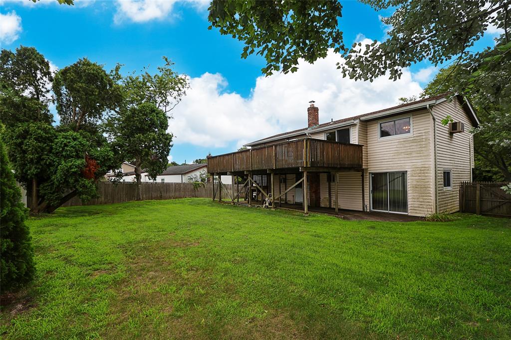 Holbrook, New York, 11741, United States, 4 Bedrooms Bedrooms, ,2 BathroomsBathrooms,Residential,For Sale,1973717