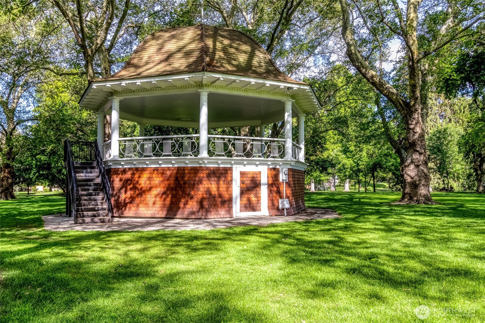 Walla Walla, Washington, 99362, United States, 4 Bedrooms Bedrooms, ,2 BathroomsBathrooms,Residential,For Sale,1868266