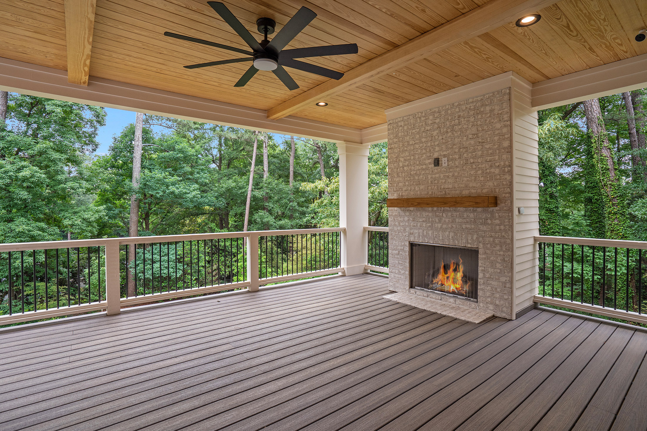  Set in the Heart of Hammond Hills in Sandy Springs - 物件實景
