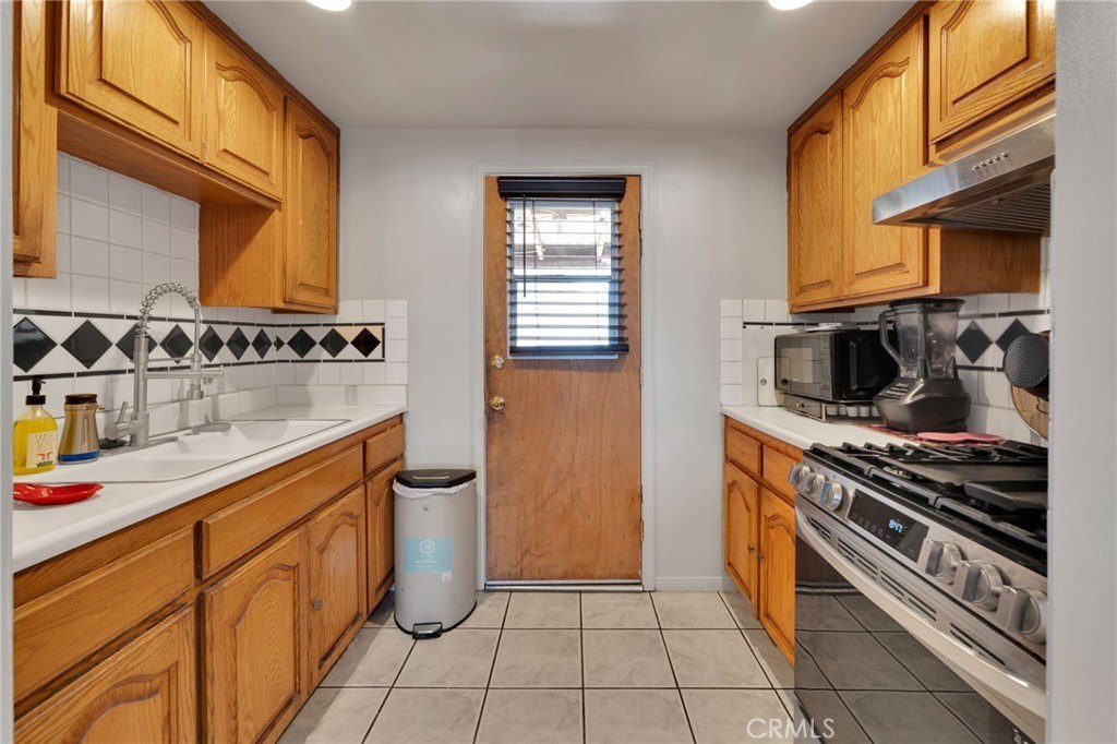 Baldwin Park, California, 91706, United States, 2 Bedrooms Bedrooms, ,1 BathroomBathrooms,Residential,For Sale,1895023