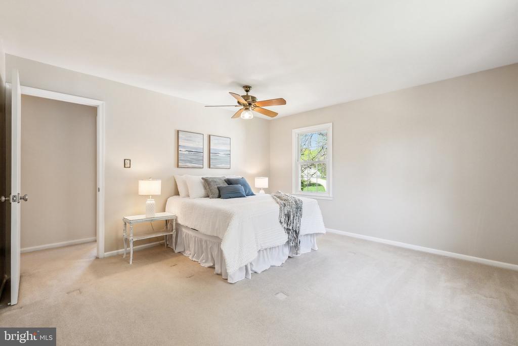 Springfield, Virginia, 22153, United States, 3 Bedrooms Bedrooms, ,3 BathroomsBathrooms,Residential,For Sale,1895799