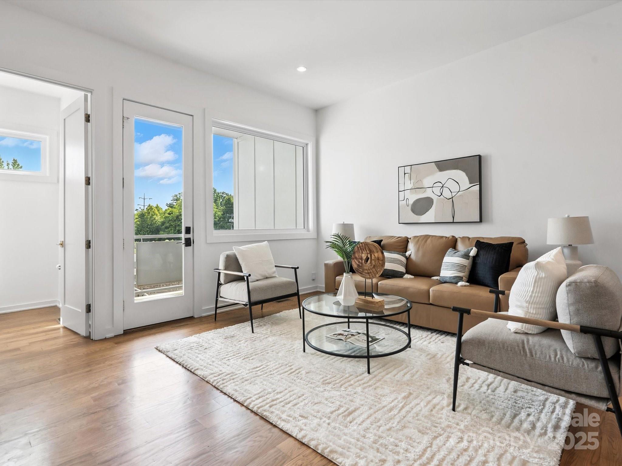 Charlotte, North Carolina, 28205, United States, 3 Bedrooms Bedrooms, ,3 BathroomsBathrooms,Residential,For Sale,1837660