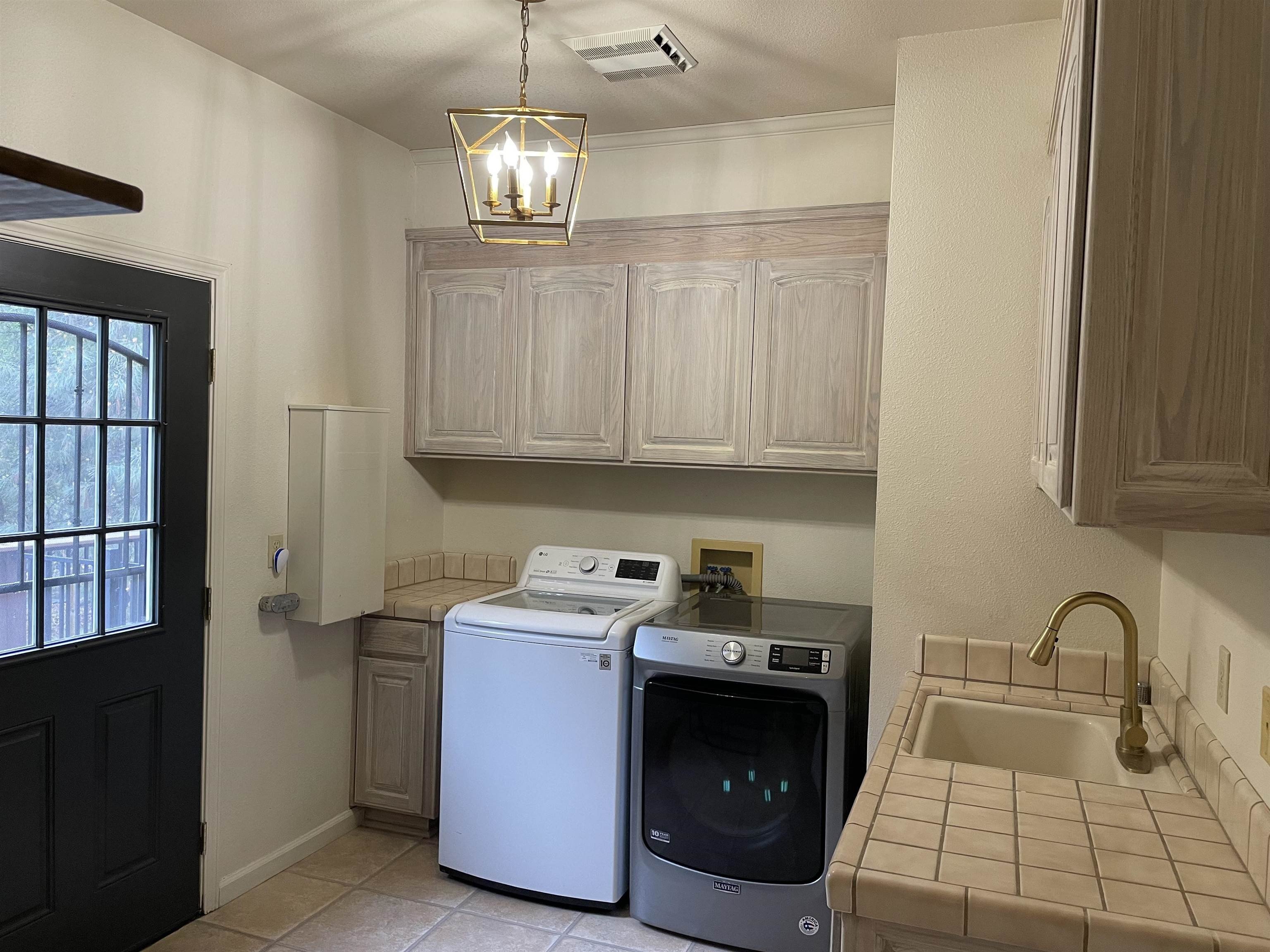 Sonora, California, 95370, United States, 4 Bedrooms Bedrooms, ,3 BathroomsBathrooms,Residential,For Sale,2008617