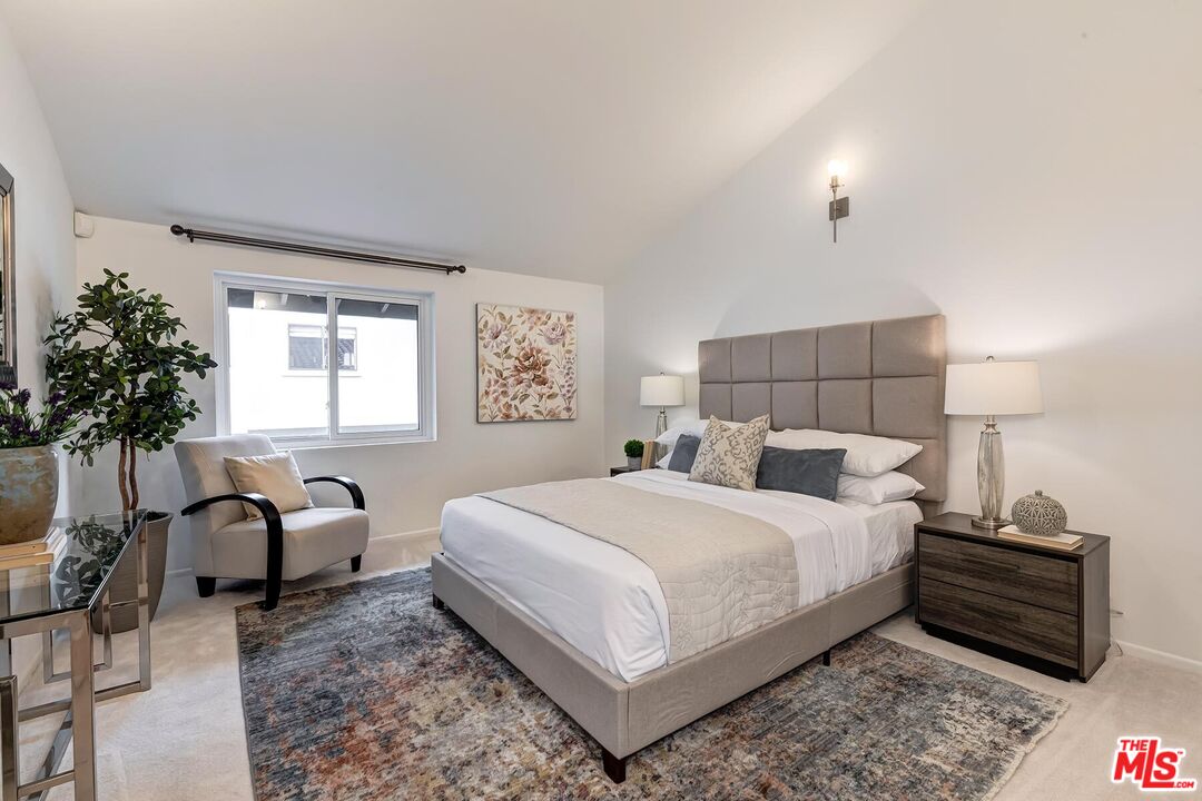 Pacific Palisades, California, 90272, United States, 3 Bedrooms Bedrooms, ,4 BathroomsBathrooms,Residential,For Sale,1993349