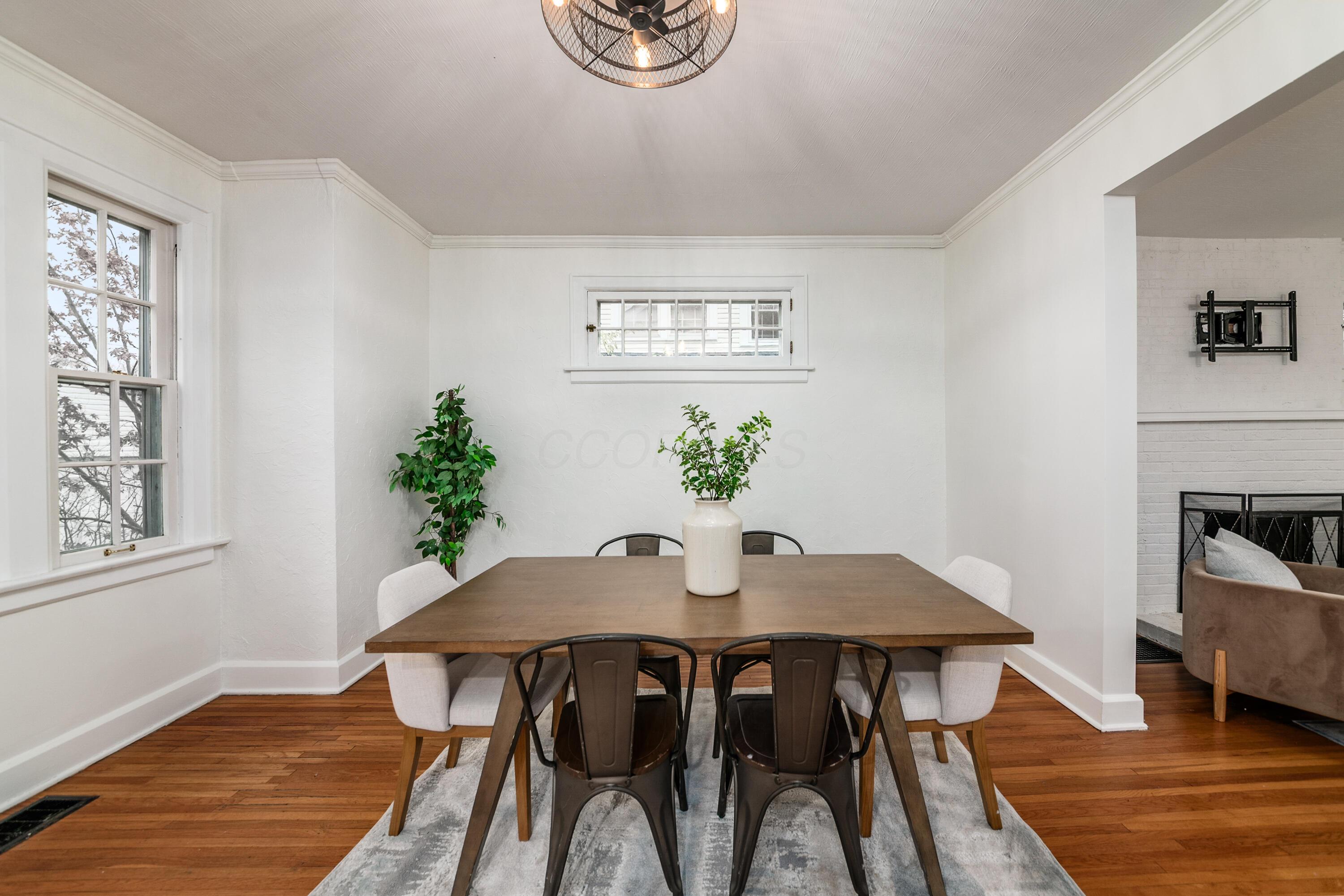 Columbus, Ohio, 43214, United States, 4 Bedrooms Bedrooms, ,3 BathroomsBathrooms,Residential,For Sale,1996077