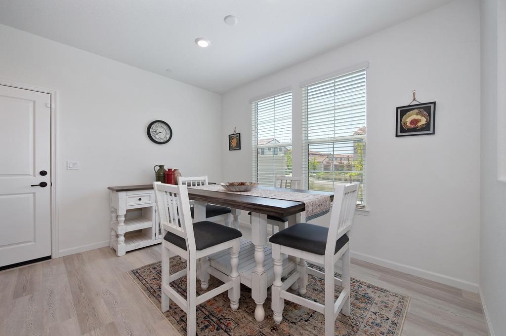 Roseville, California, 95747, United States, 3 Bedrooms Bedrooms, ,3 BathroomsBathrooms,Residential,For Sale,1795538