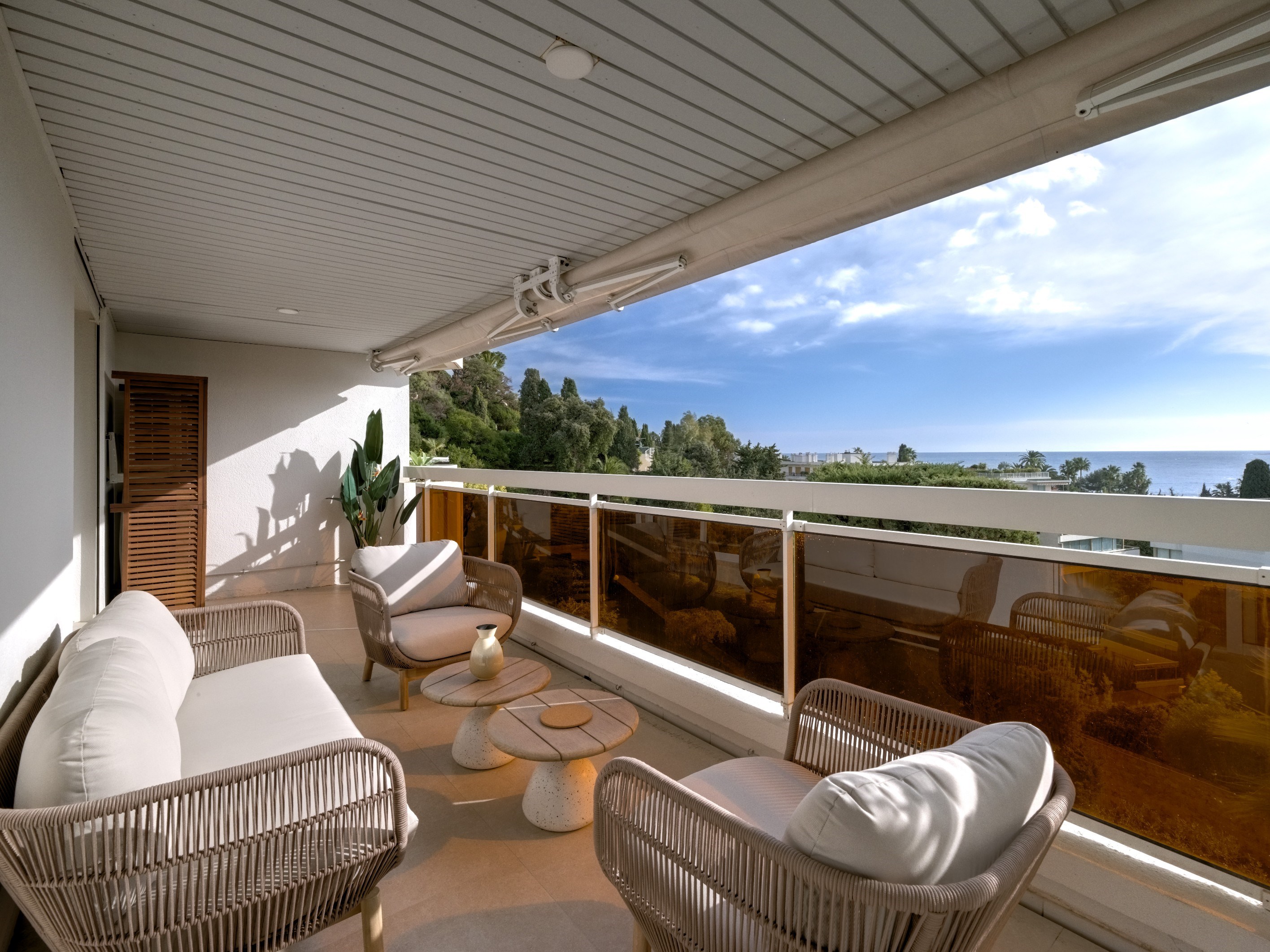 Cannes Basse Californie luxury 135 m² apartment, top floor, sea view - 物件實景