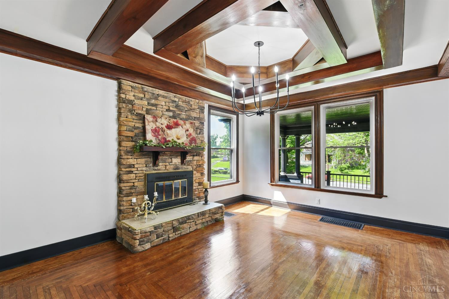 Cincinnati, Ohio, 45229, United States, 7 Bedrooms Bedrooms, ,5 BathroomsBathrooms,Residential,For Sale,1821306