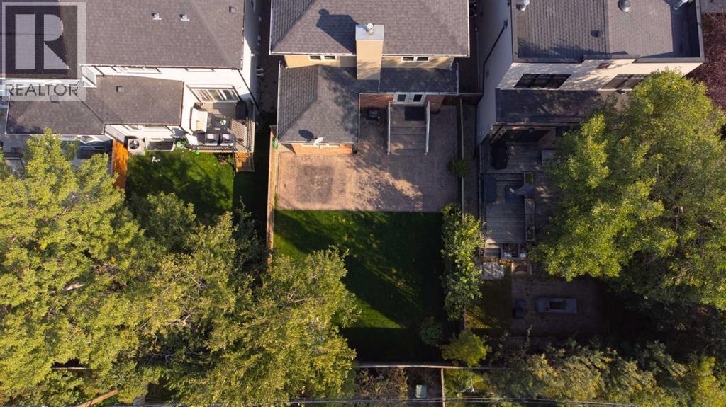 CALGARY, Alberta, T2E 2A7, CA, 5 Bedrooms Bedrooms, ,3 BathroomsBathrooms,Residential,For Sale,1947976