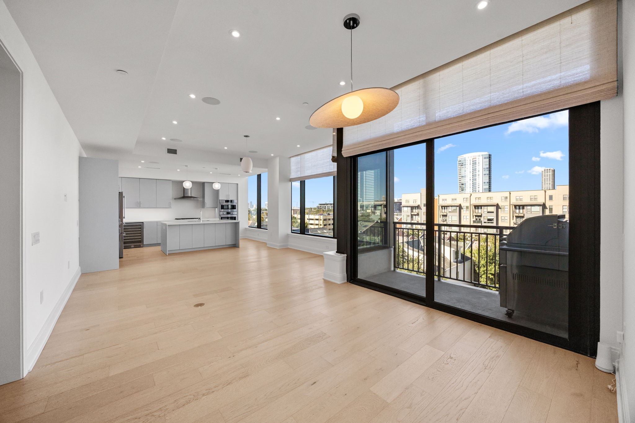  2323 W Main Street #506 - 物件實景
