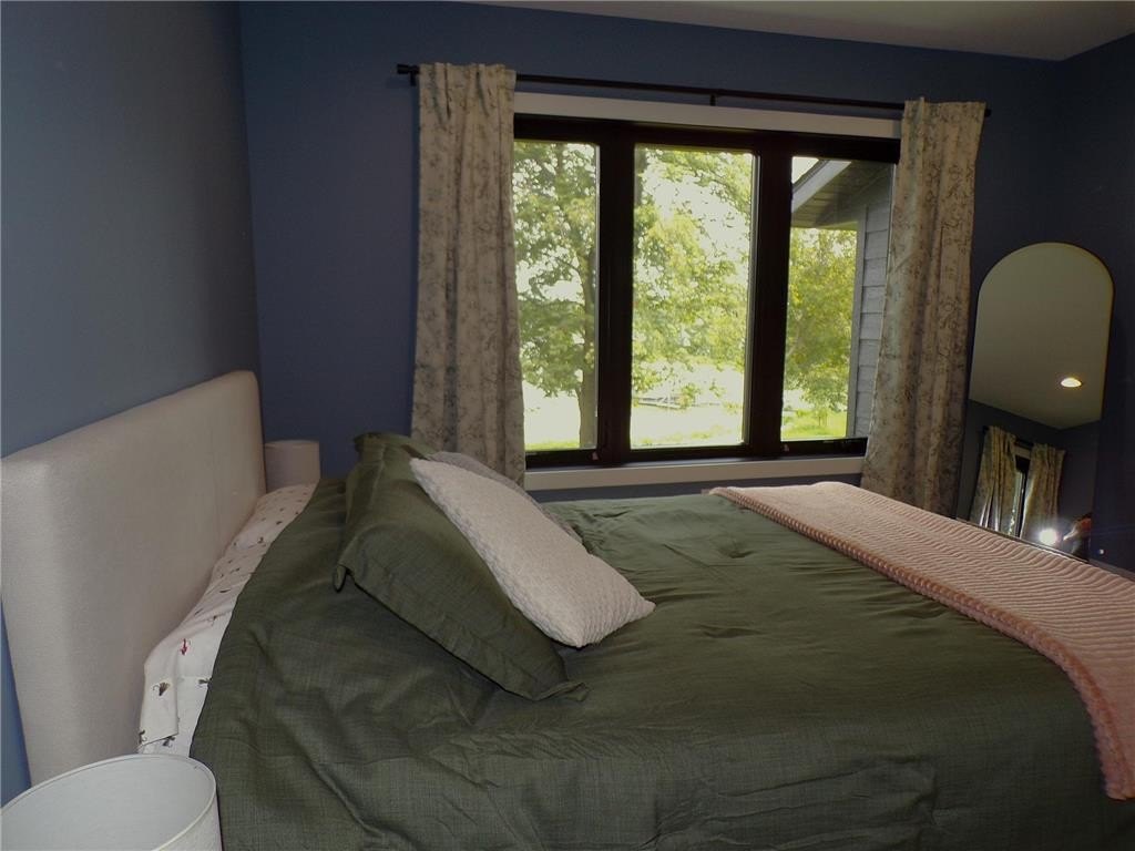 Alexandria, Minnesota, 56308, United States, 4 Bedrooms Bedrooms, ,2 BathroomsBathrooms,Residential,For Sale,2019044