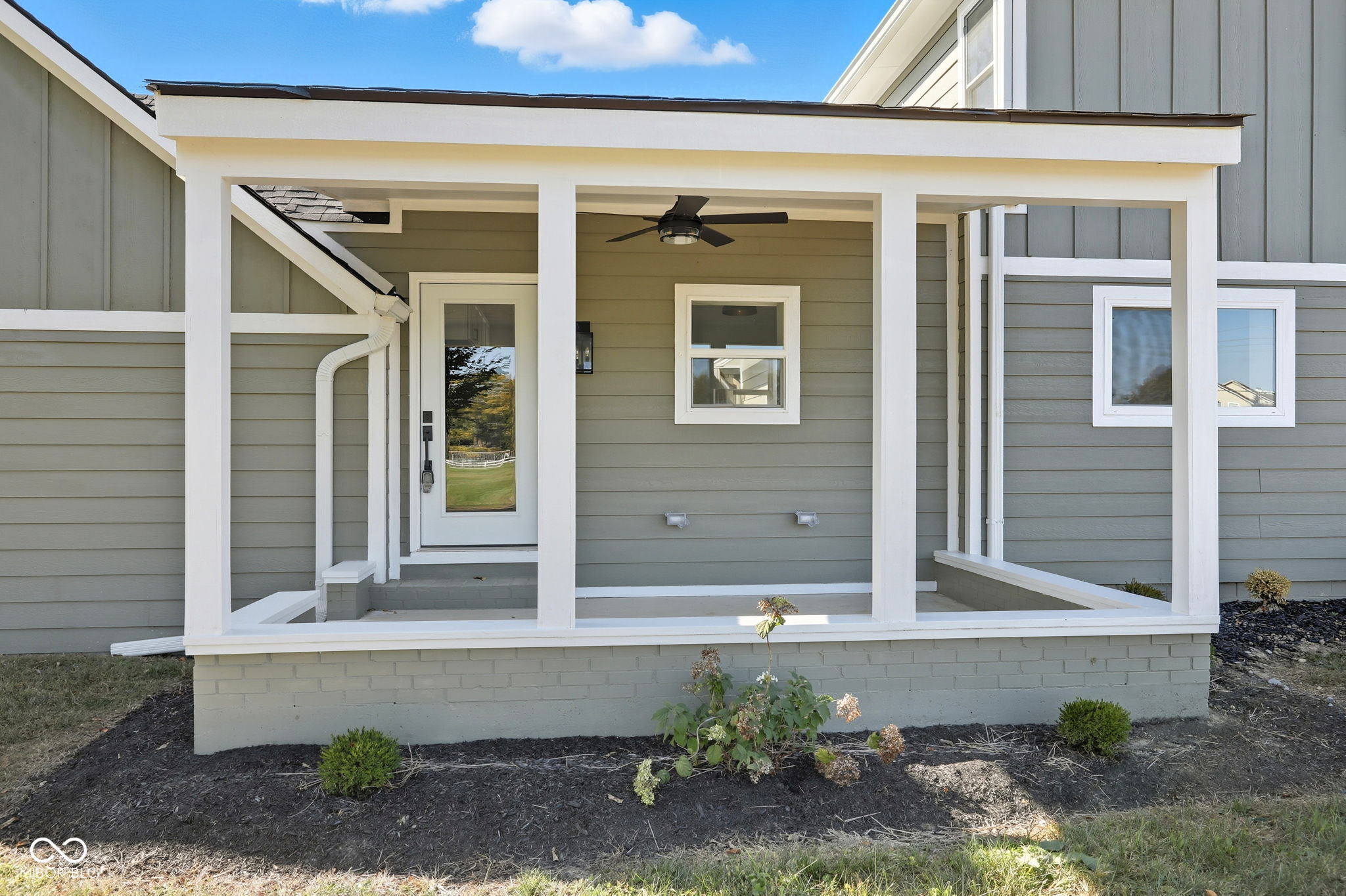 Carmel, Indiana, 46033, United States, 4 Bedrooms Bedrooms, ,3 BathroomsBathrooms,Residential,For Sale,1998022