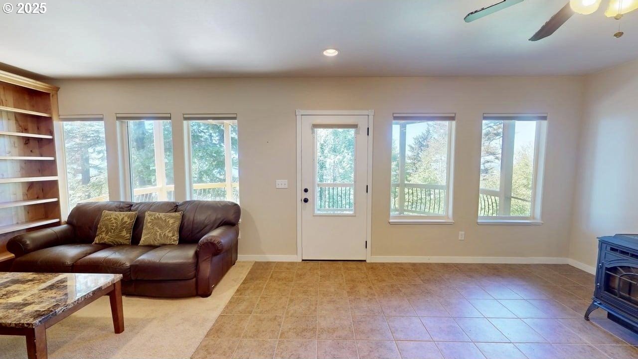 Gold Beach, Oregon, 97444, United States, 6 Bedrooms Bedrooms, ,4 BathroomsBathrooms,Residential,For Sale,1982299