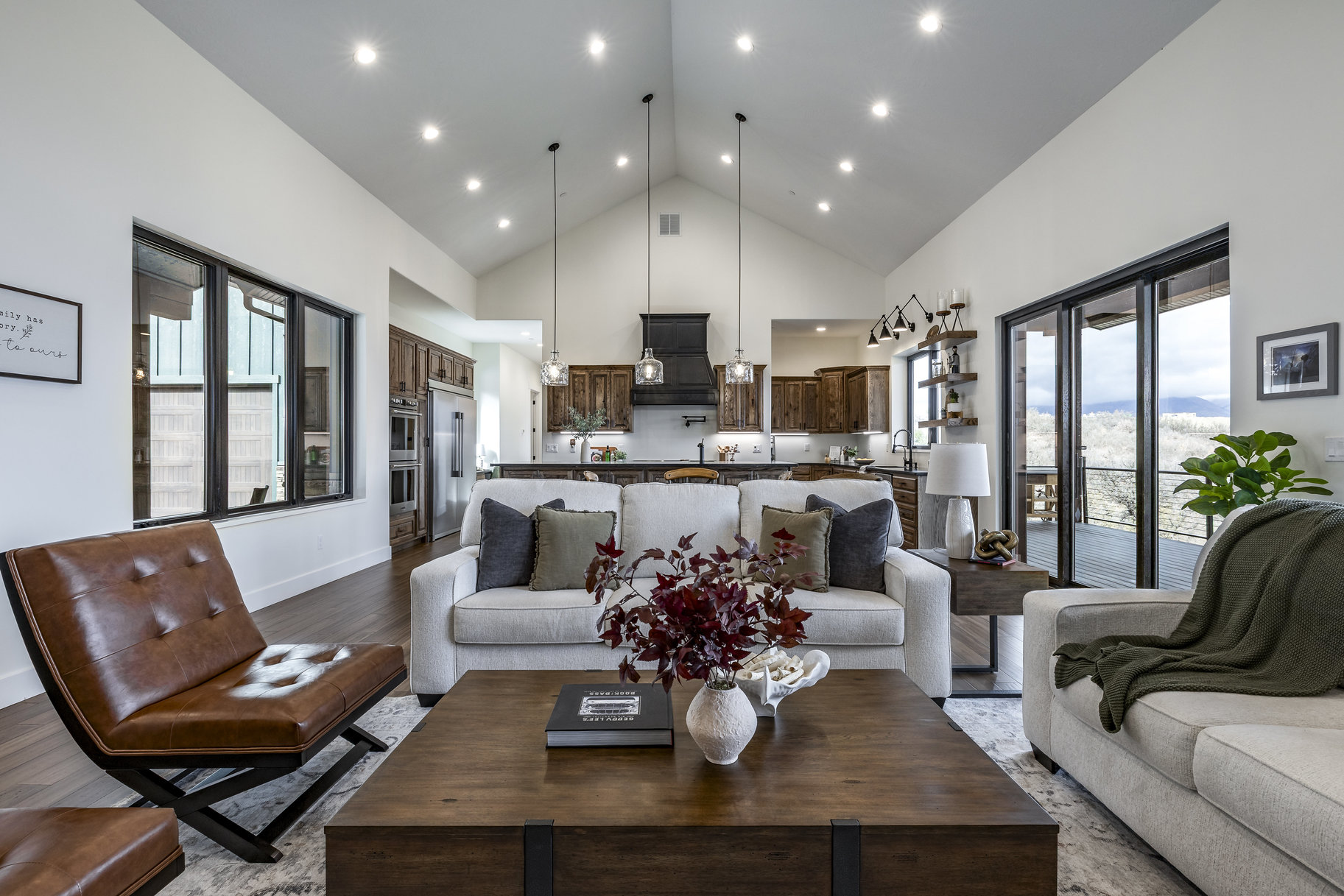  Welcome to a Private Mountain Luxury Retreat on Iconic Old Snowbasin Road - 物件實景