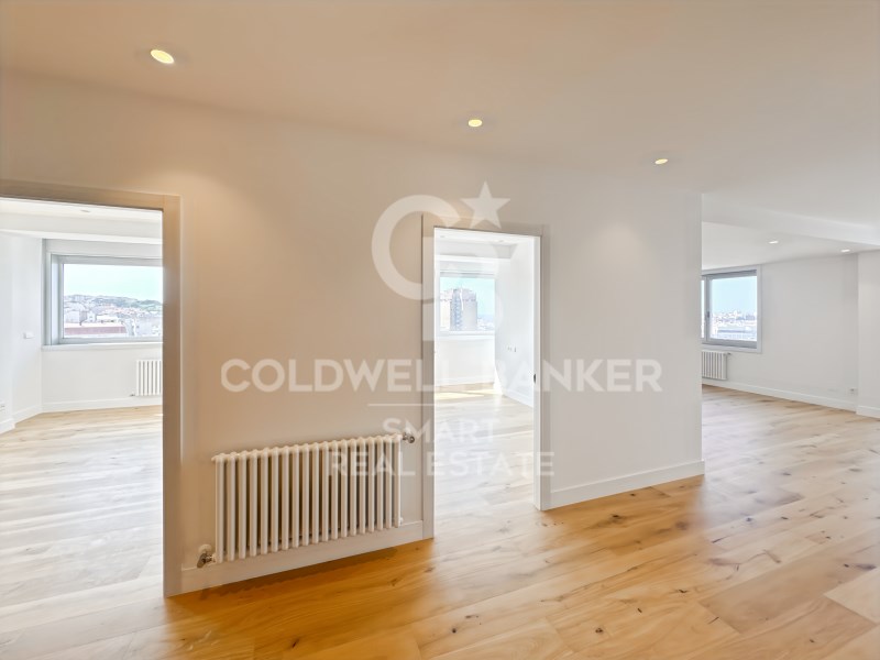 A Coruña, Galicia, 15006, ES, 3 Bedrooms Bedrooms, ,2 BathroomsBathrooms,Residential,For Sale,1932628