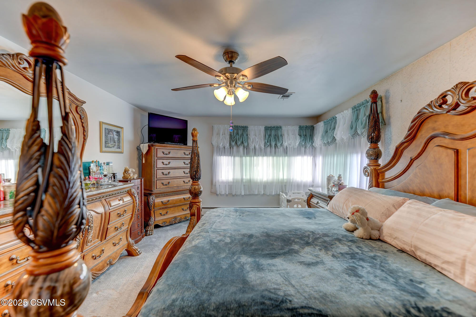 Berwick, Pennsylvania, 18603, United States, 4 Bedrooms Bedrooms, ,3 BathroomsBathrooms,Residential,For Sale,1979458