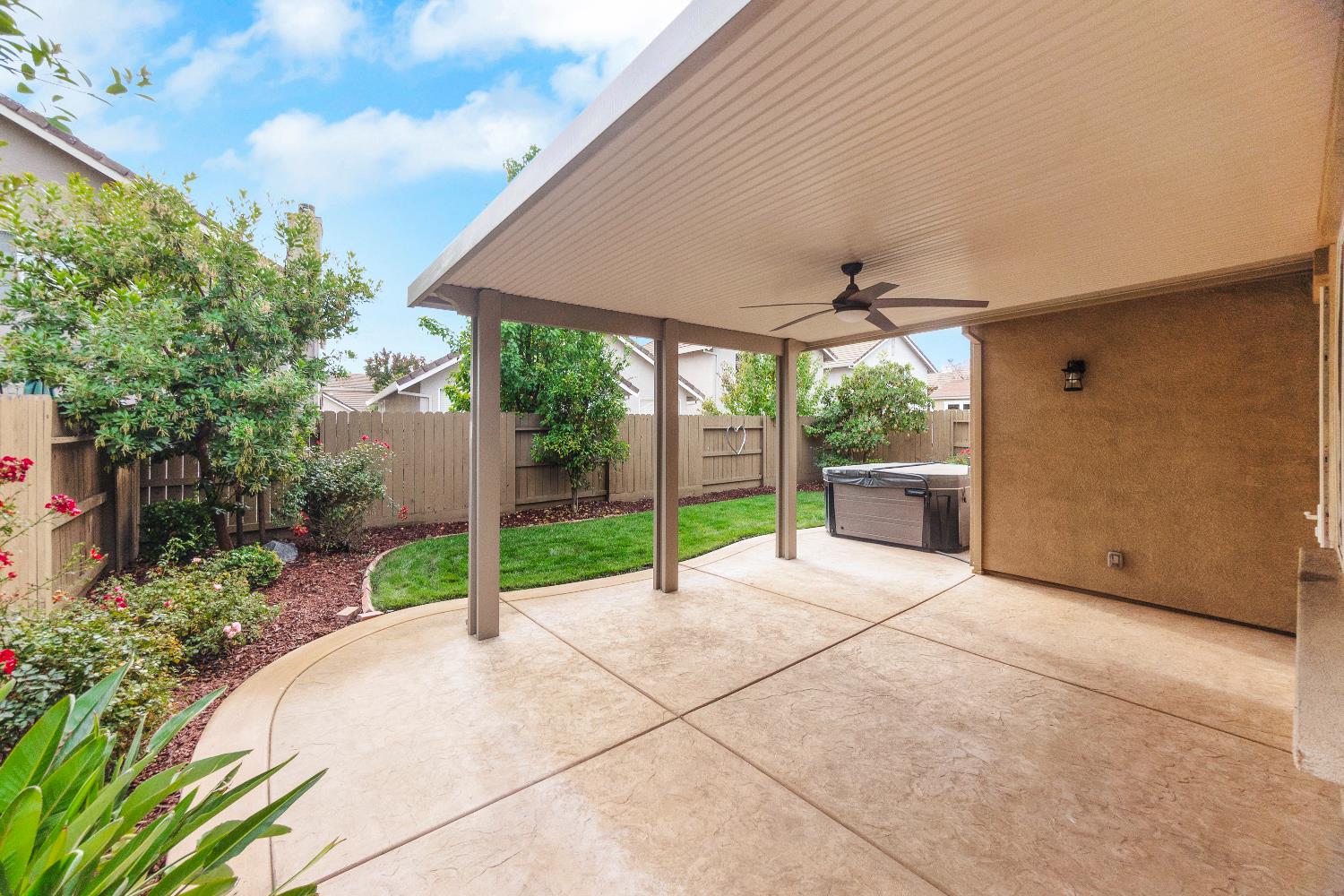 Roseville, California, 95661, United States, 3 Bedrooms Bedrooms, ,2 BathroomsBathrooms,Residential,For Sale,1987670