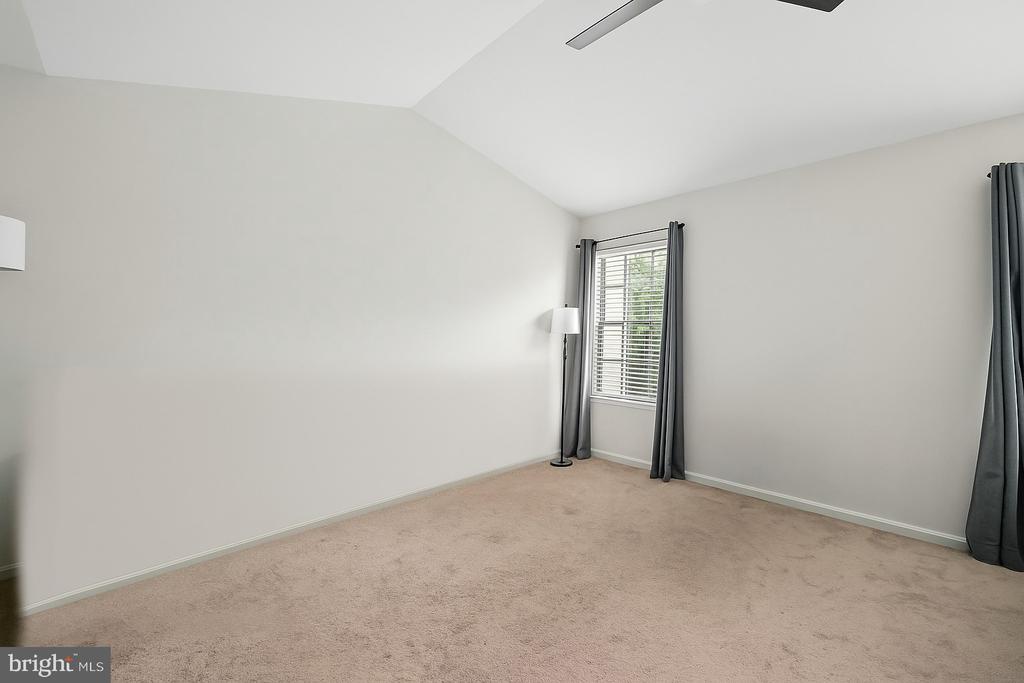 Ashburn, Virginia, 20147, United States, 3 Bedrooms Bedrooms, ,4 BathroomsBathrooms,Residential,For Sale,1850747