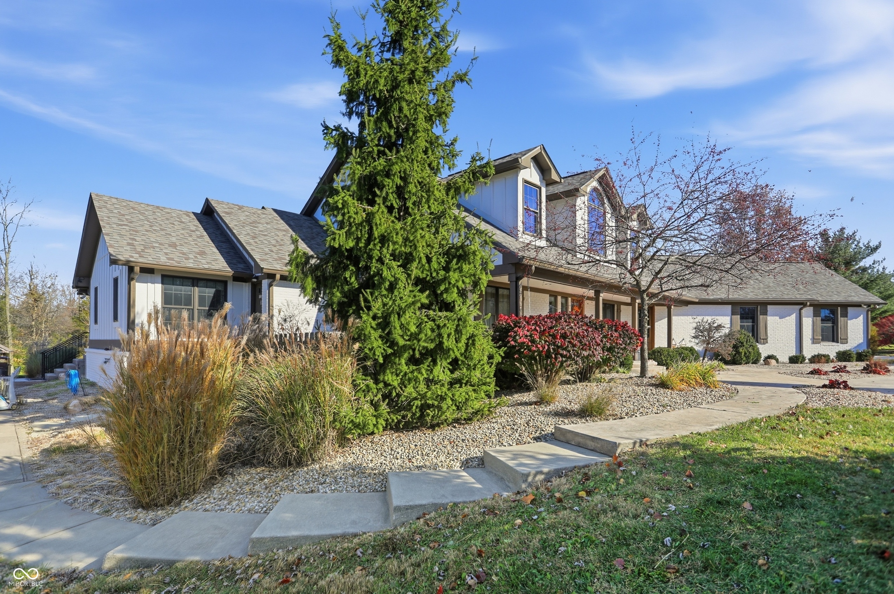 Bargersville, Indiana, 46106, United States, 5 Bedrooms Bedrooms, ,6 BathroomsBathrooms,Residential,For Sale,1992401