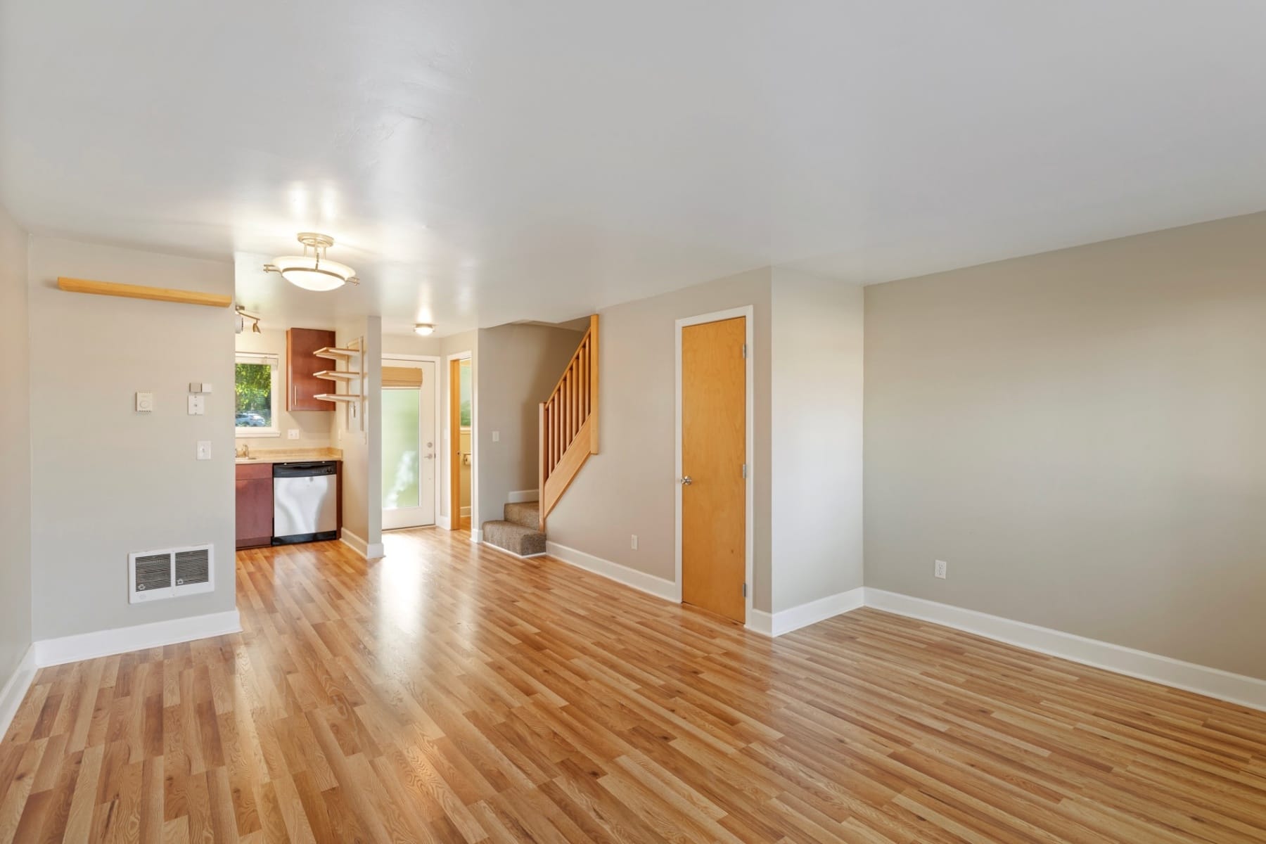  1706 AVALON WAY #6 Hood River, OR 97031 - 物件實景