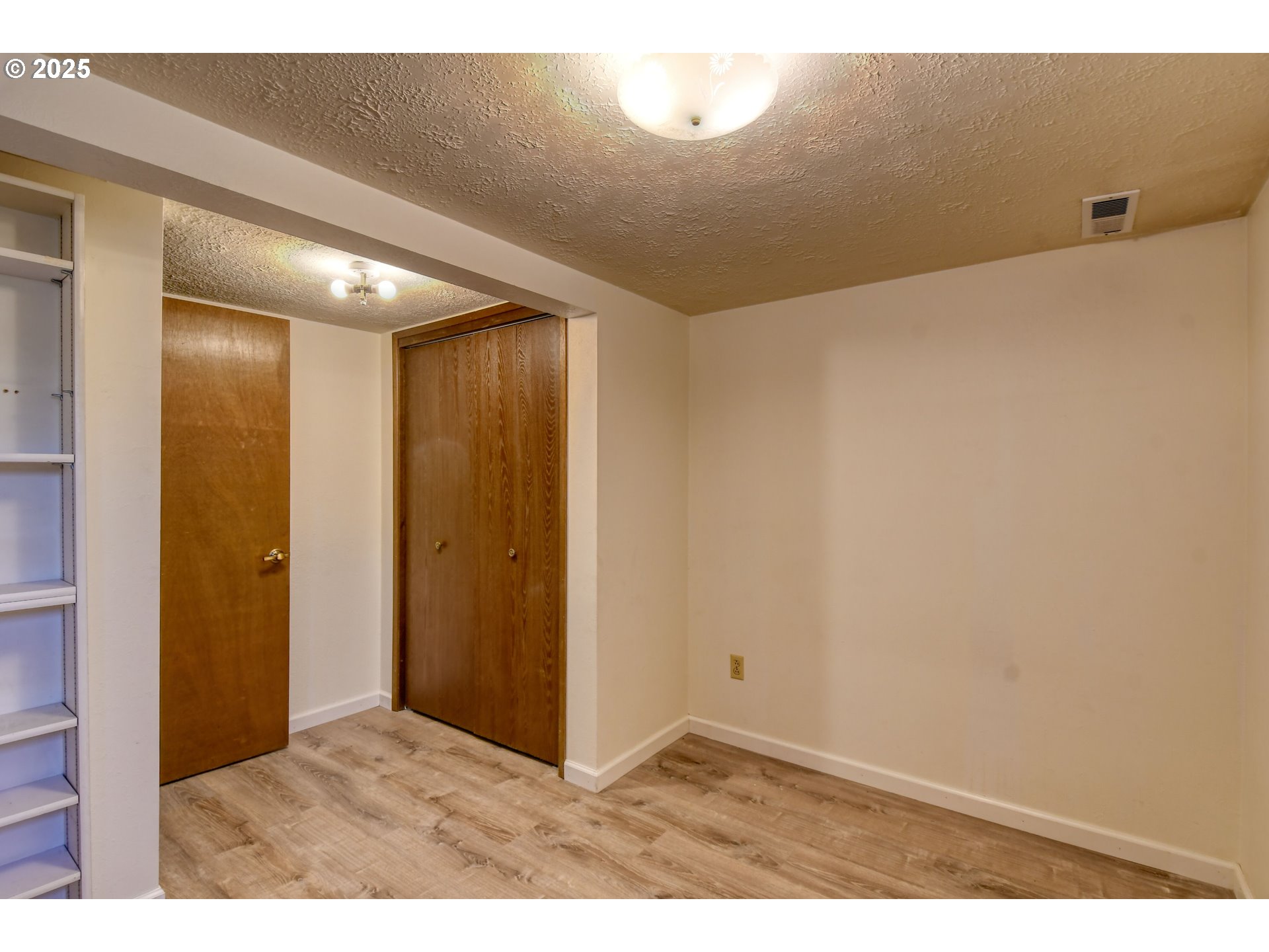 Pendleton, Oregon, 97801, United States, 4 Bedrooms Bedrooms, ,4 BathroomsBathrooms,Residential,For Sale,1995824