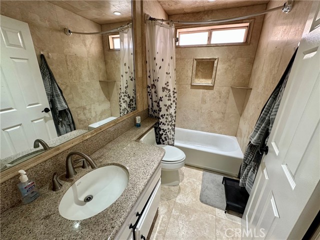 Palmdale, California, 93550, United States, 3 Bedrooms Bedrooms, ,3 BathroomsBathrooms,Residential,For Sale,1979836