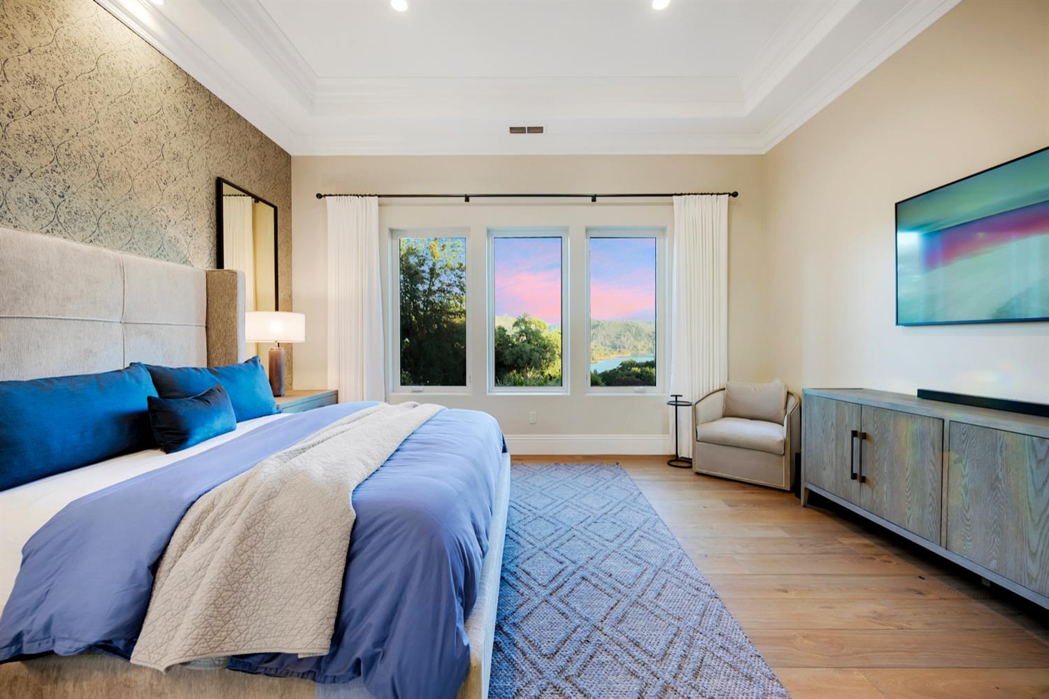 Loomis, California, 95650, United States, 6 Bedrooms Bedrooms, ,6 BathroomsBathrooms,Residential,For Sale,1908935
