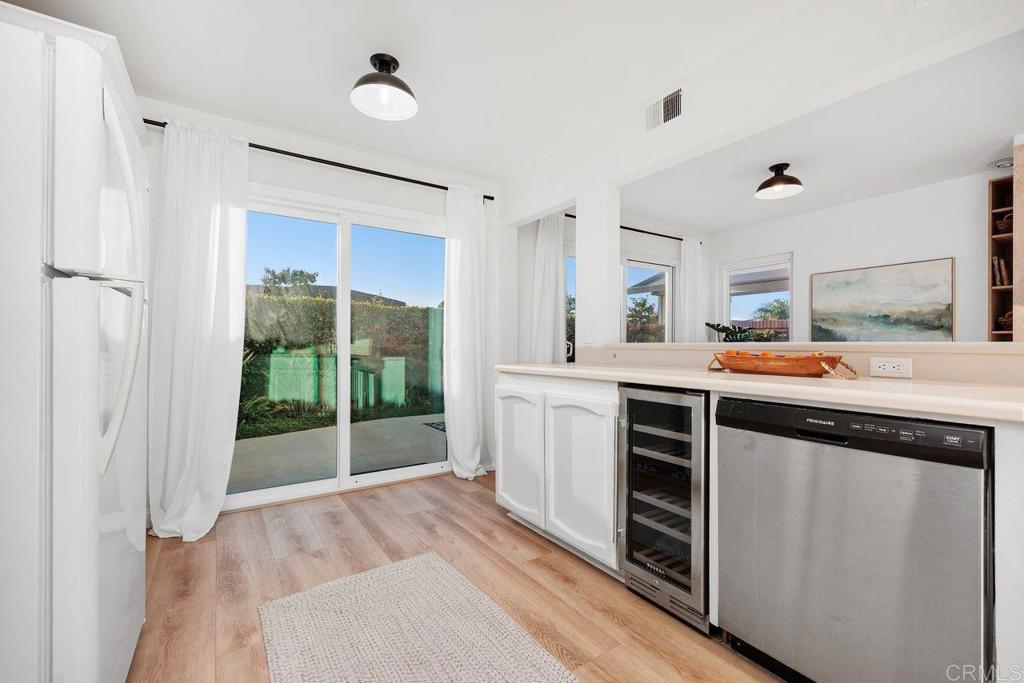 Carlsbad, California, 92011, United States, 3 Bedrooms Bedrooms, ,3 BathroomsBathrooms,Residential,For Sale,1988185