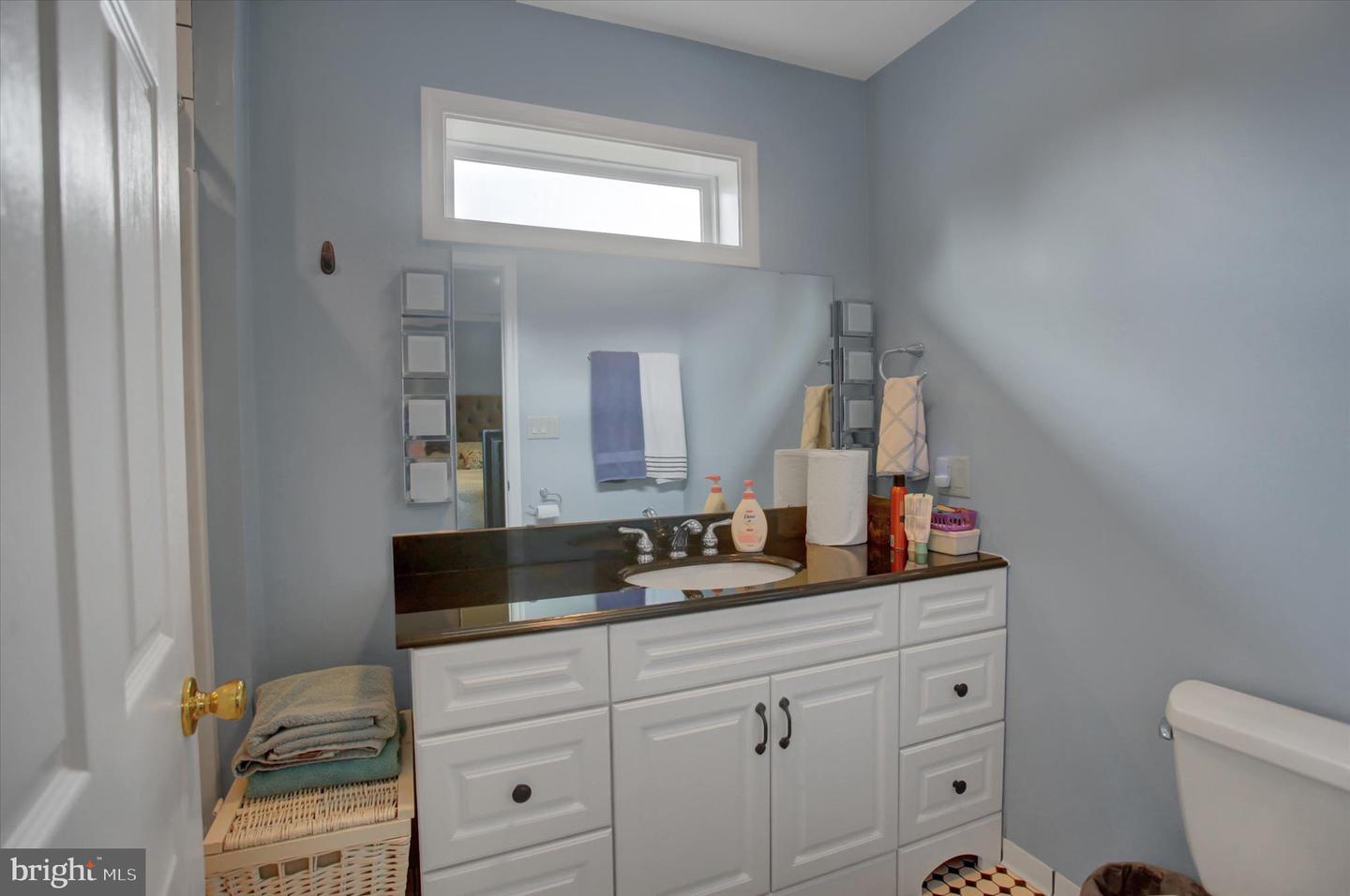 Chambersburg, Pennsylvania, 17202, United States, 5 Bedrooms Bedrooms, ,6 BathroomsBathrooms,Residential,For Sale,1989609