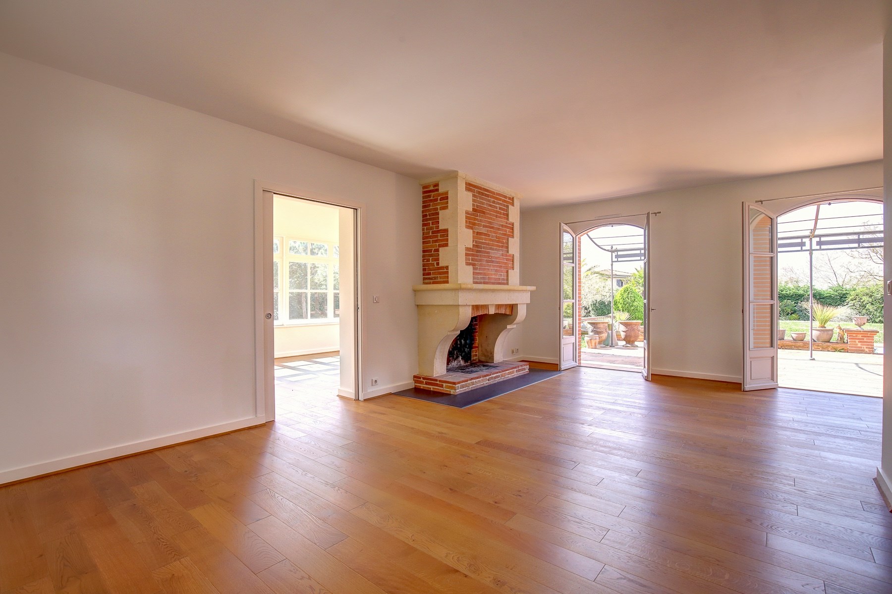  PROXIMITÉ TOULOUSE - MAISON 300m2 - PISCINE - GARAGE - 物件實景