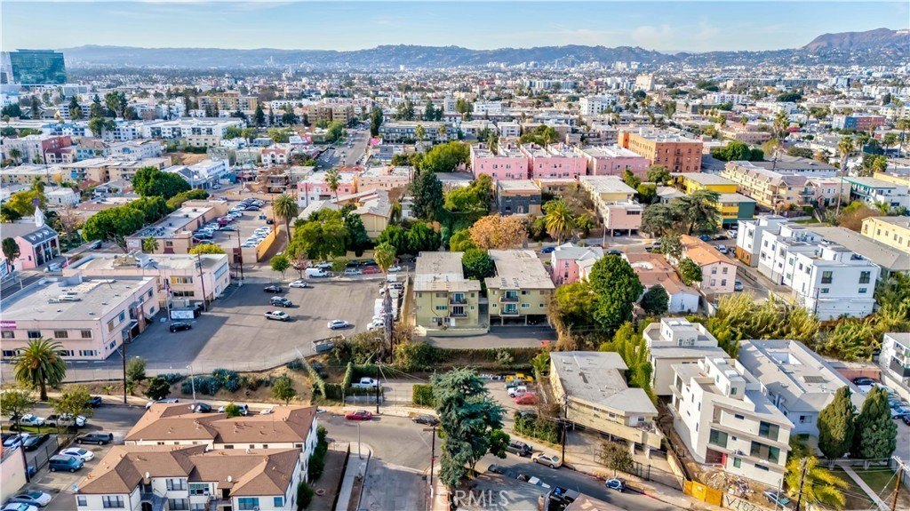 Los Angeles, California, 90057, United States, 7 Bedrooms Bedrooms, ,6 BathroomsBathrooms,Residential,For Sale,1694487