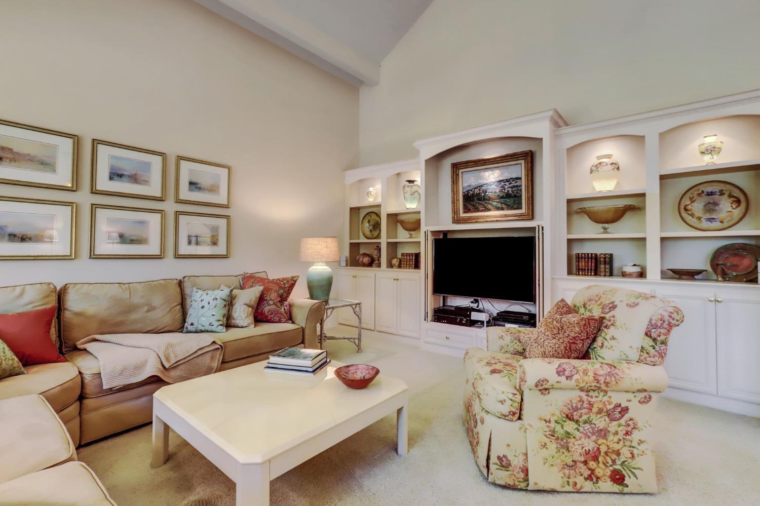Grass Valley, California, 95949, United States, 3 Bedrooms Bedrooms, ,3 BathroomsBathrooms,Residential,For Sale,1825193