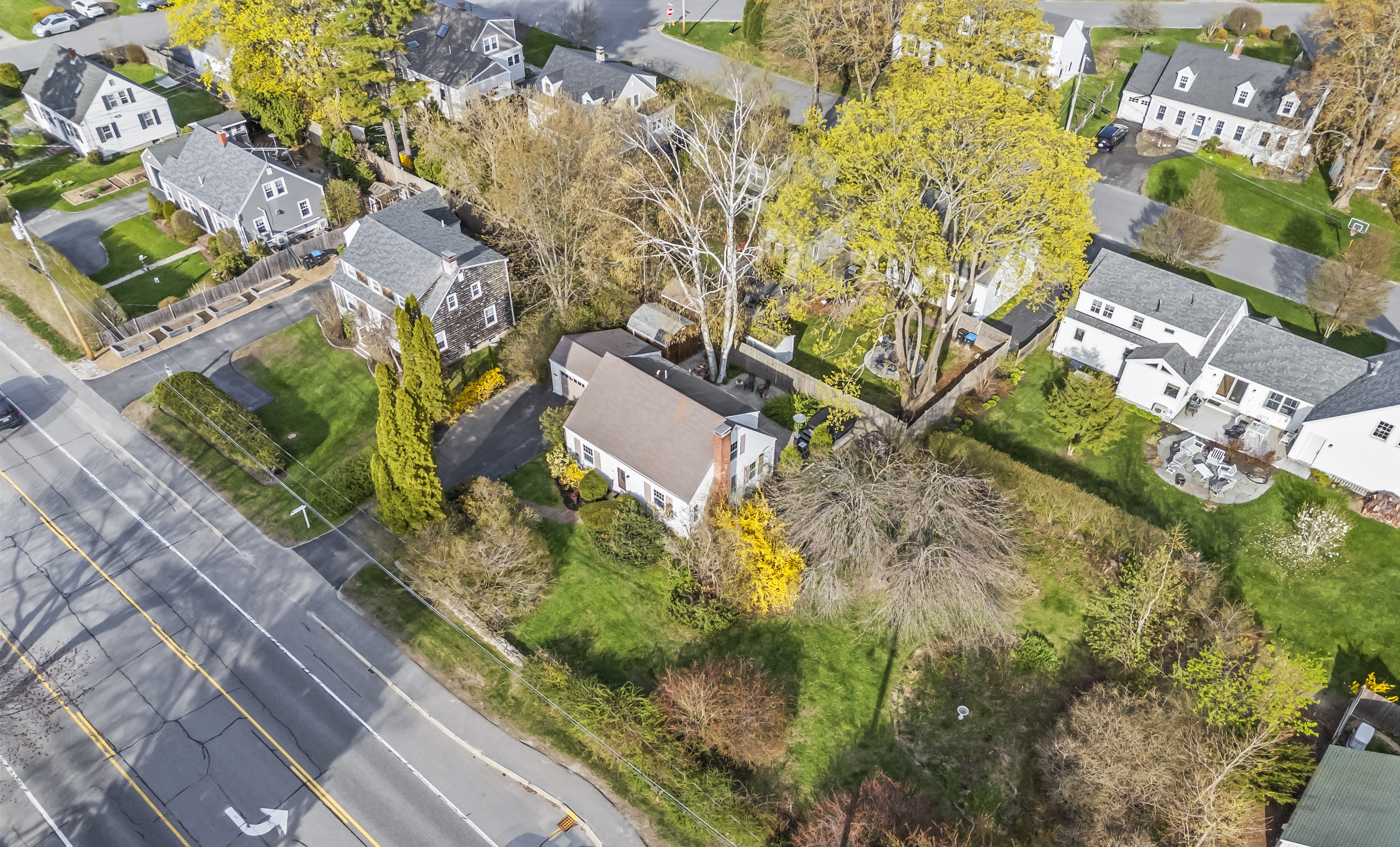 Falmouth, Maine, 04105, United States, 3 Bedrooms Bedrooms, ,2 BathroomsBathrooms,Residential,For Sale,1794593