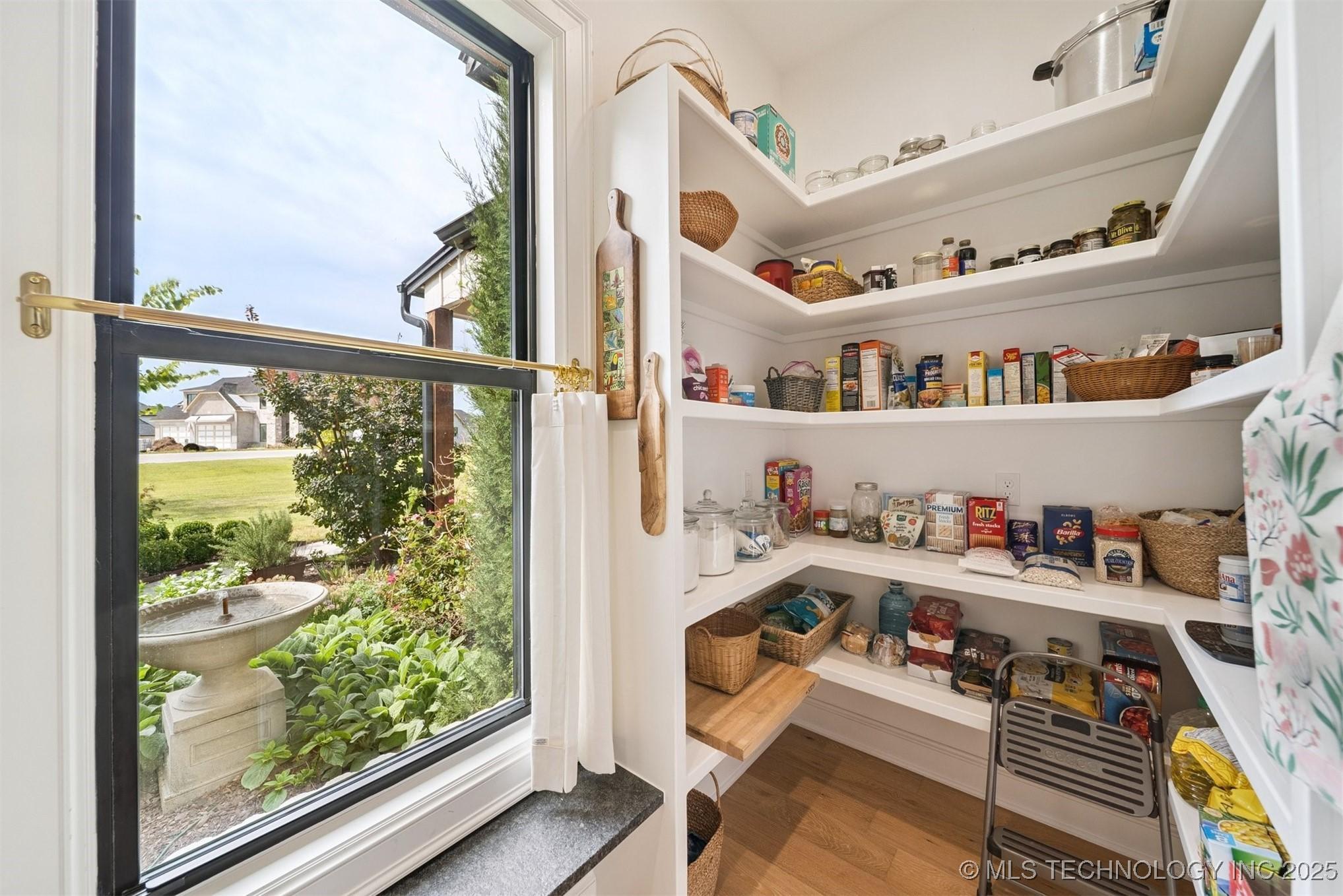 Broken Arrow, Oklahoma, 74014, United States, 4 Bedrooms Bedrooms, ,4 BathroomsBathrooms,Residential,For Sale,1983128