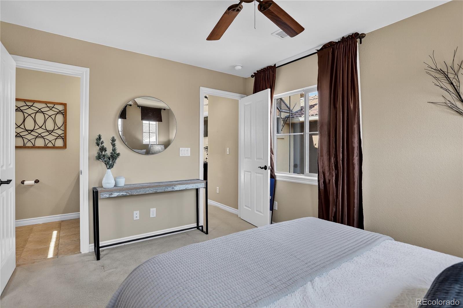Highlands Ranch, Colorado, 80126, United States, 2 Bedrooms Bedrooms, ,3 BathroomsBathrooms,Residential,For Sale,1818282